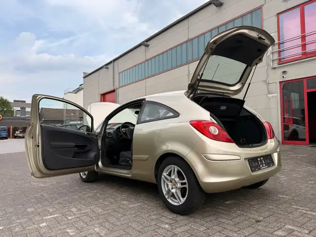 Opel Corsa view 17