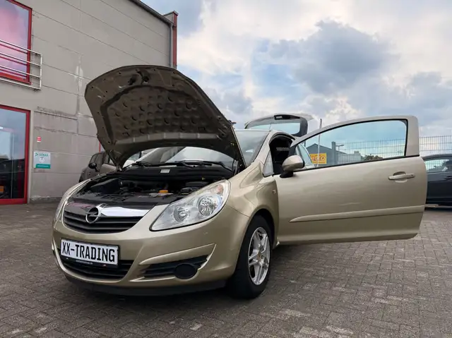 Opel Corsa view 9