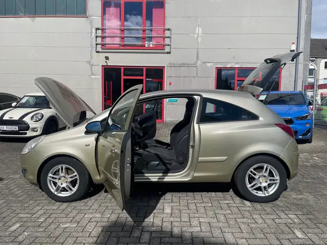 Opel Corsa view 18
