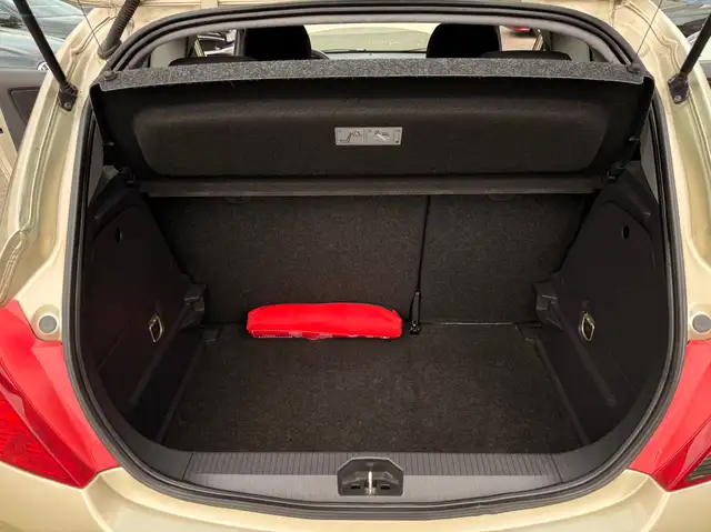 Opel Corsa view 16