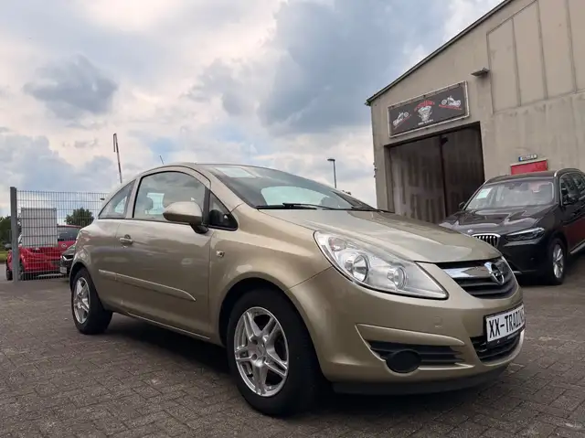 Opel Corsa view 3