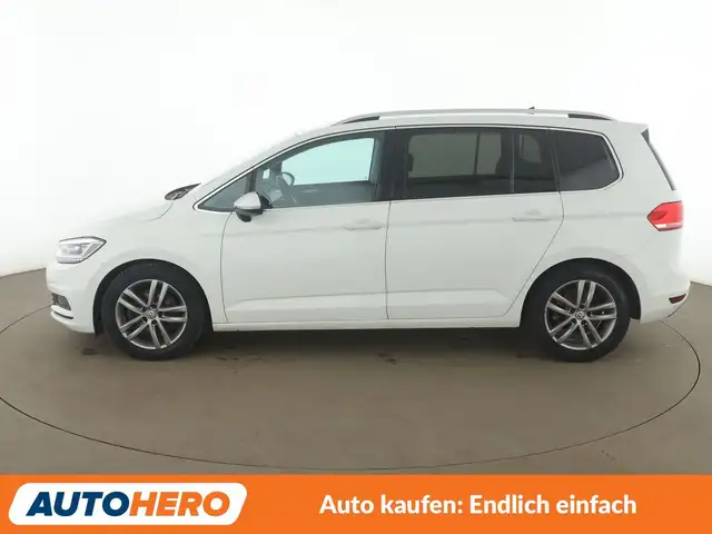 Volkswagen Touran view 3