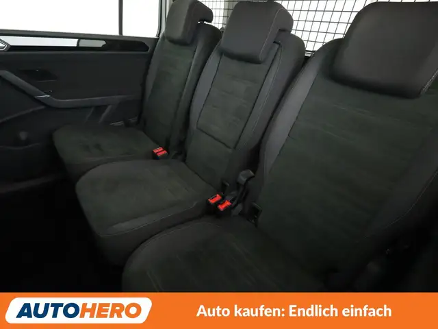Volkswagen Touran view 14