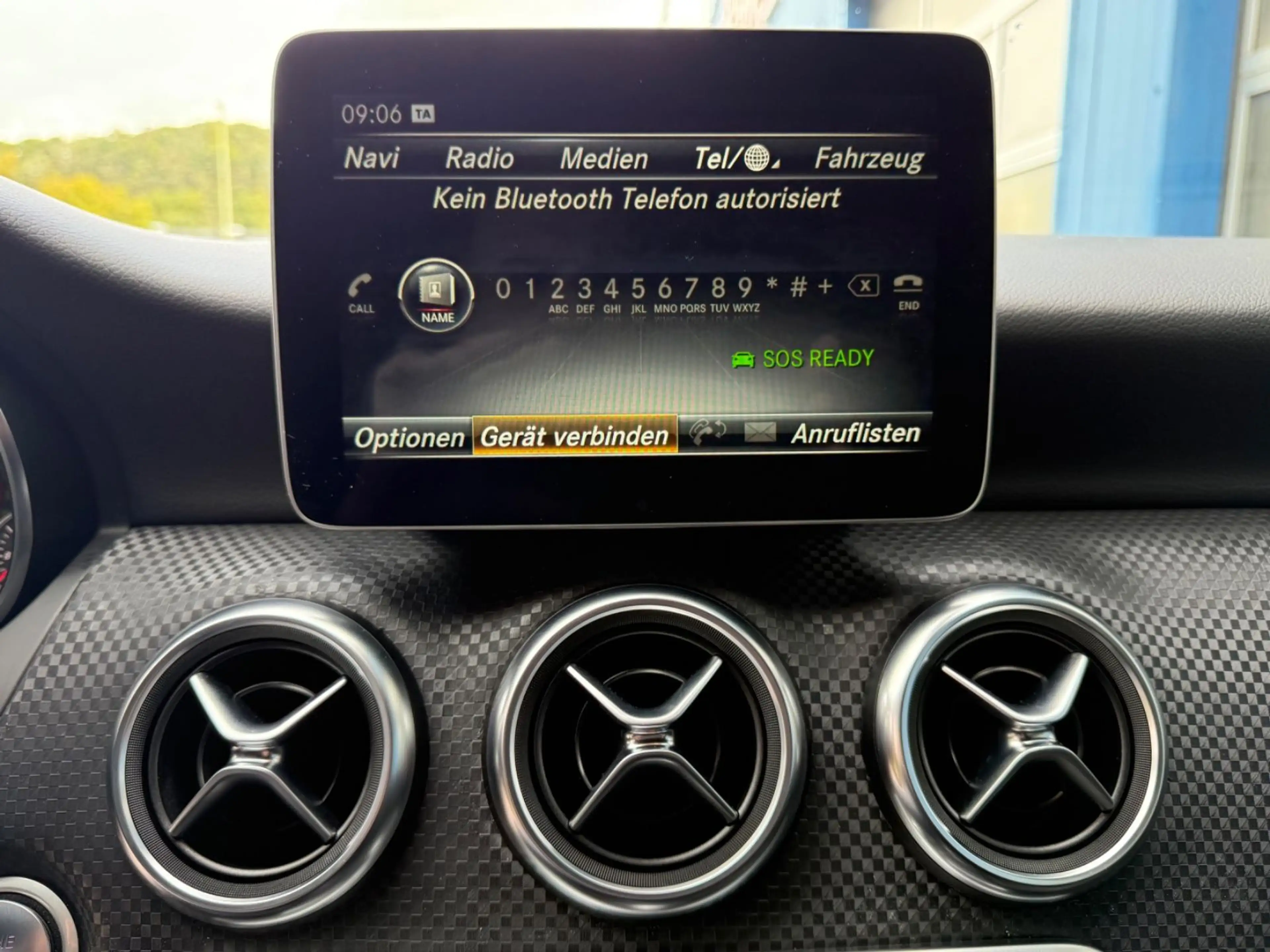 Mercedes-Benz A 250 Urban 7G-DCT/NAVI/LED/SHZ/NIGHT/AMBIENTE — photo 30