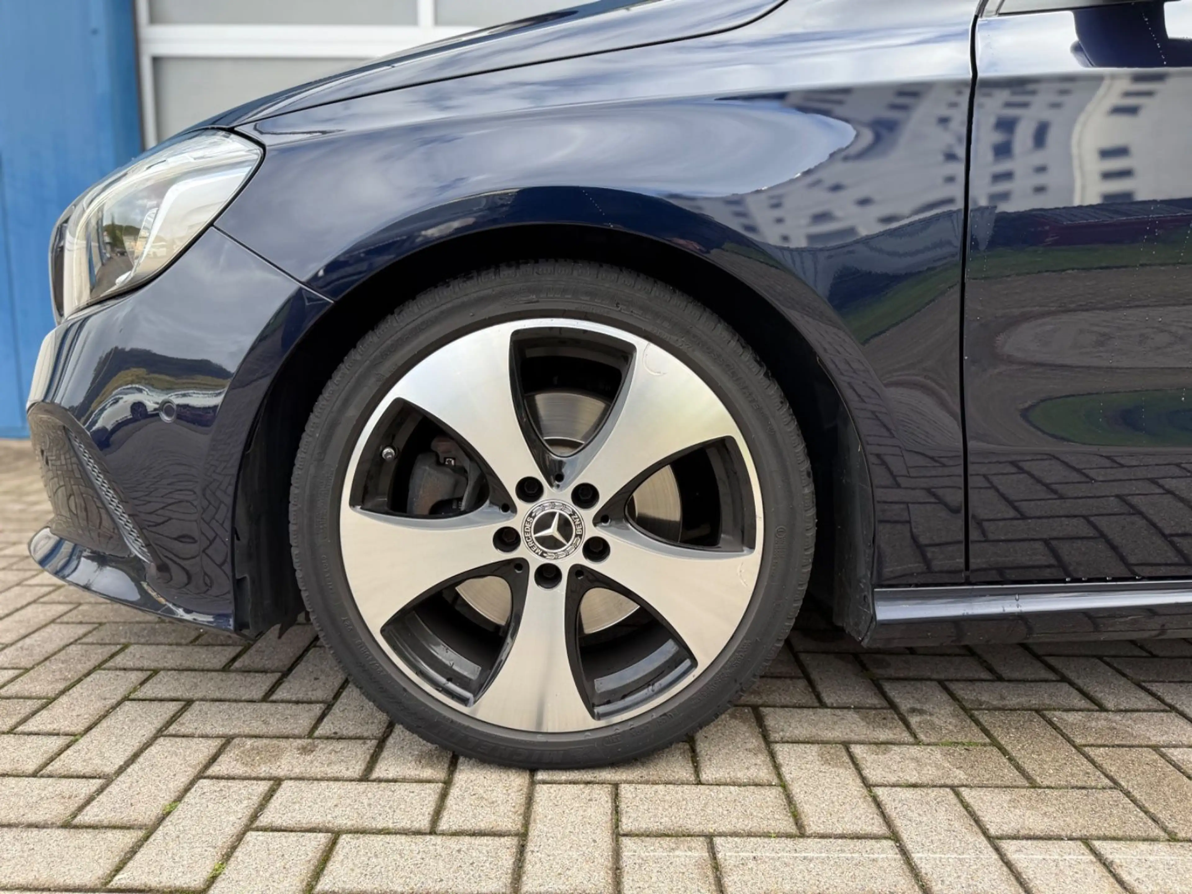 Mercedes-Benz A 250 Urban 7G-DCT/NAVI/LED/SHZ/NIGHT/AMBIENTE — photo 11