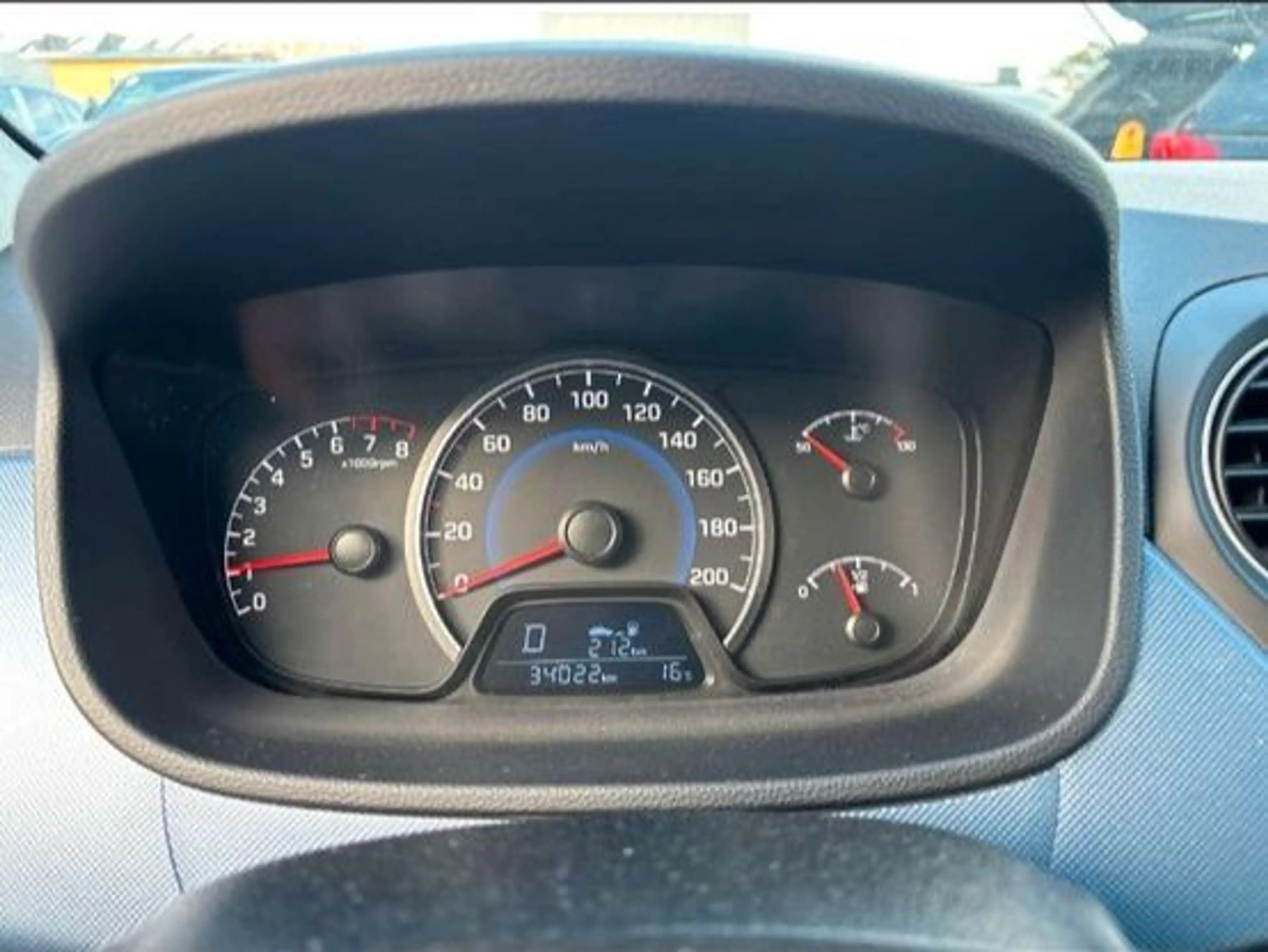 Hyundai i10 Classic*AUTOMATIK*TÜV NEU*KLIMA*Wenig KM*PDC — photo 5