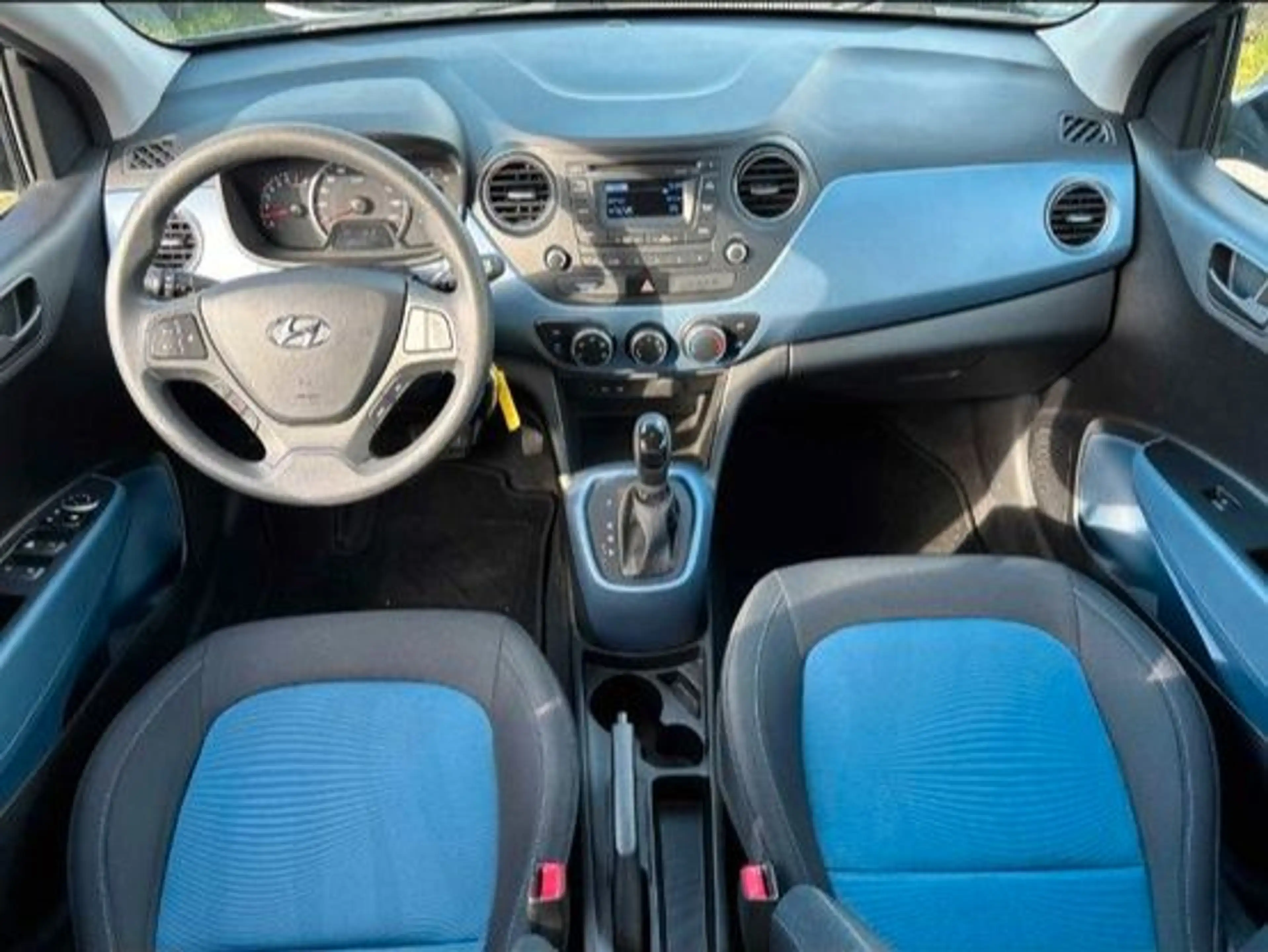 Hyundai i10 Classic*AUTOMATIK*TÜV NEU*KLIMA*Wenig KM*PDC — photo 7