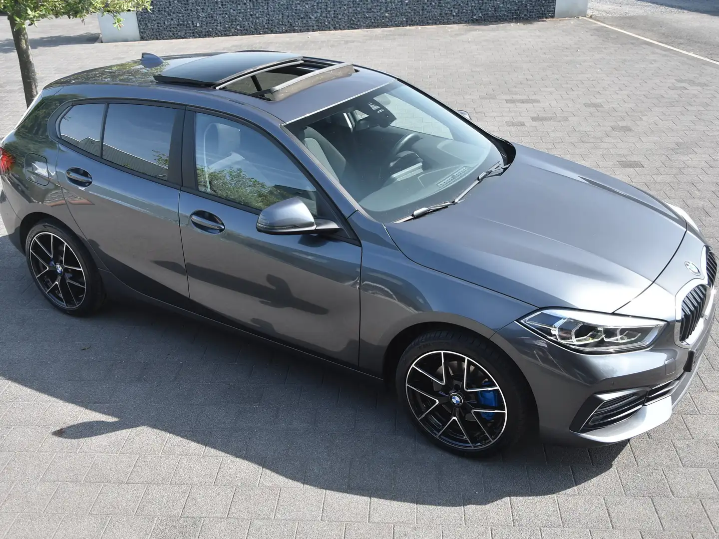 BMW 116 116iA Opendak/Navi/Carplay/Led/18"/Winterkit Grijs - 2