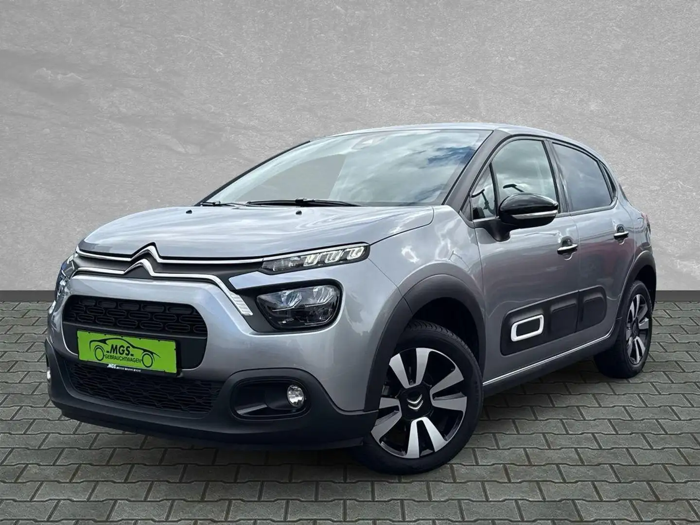 Citroen C3 Citroen C3 Max PureTech #Navi #DAB #PDC #Kamera Grijs - 2