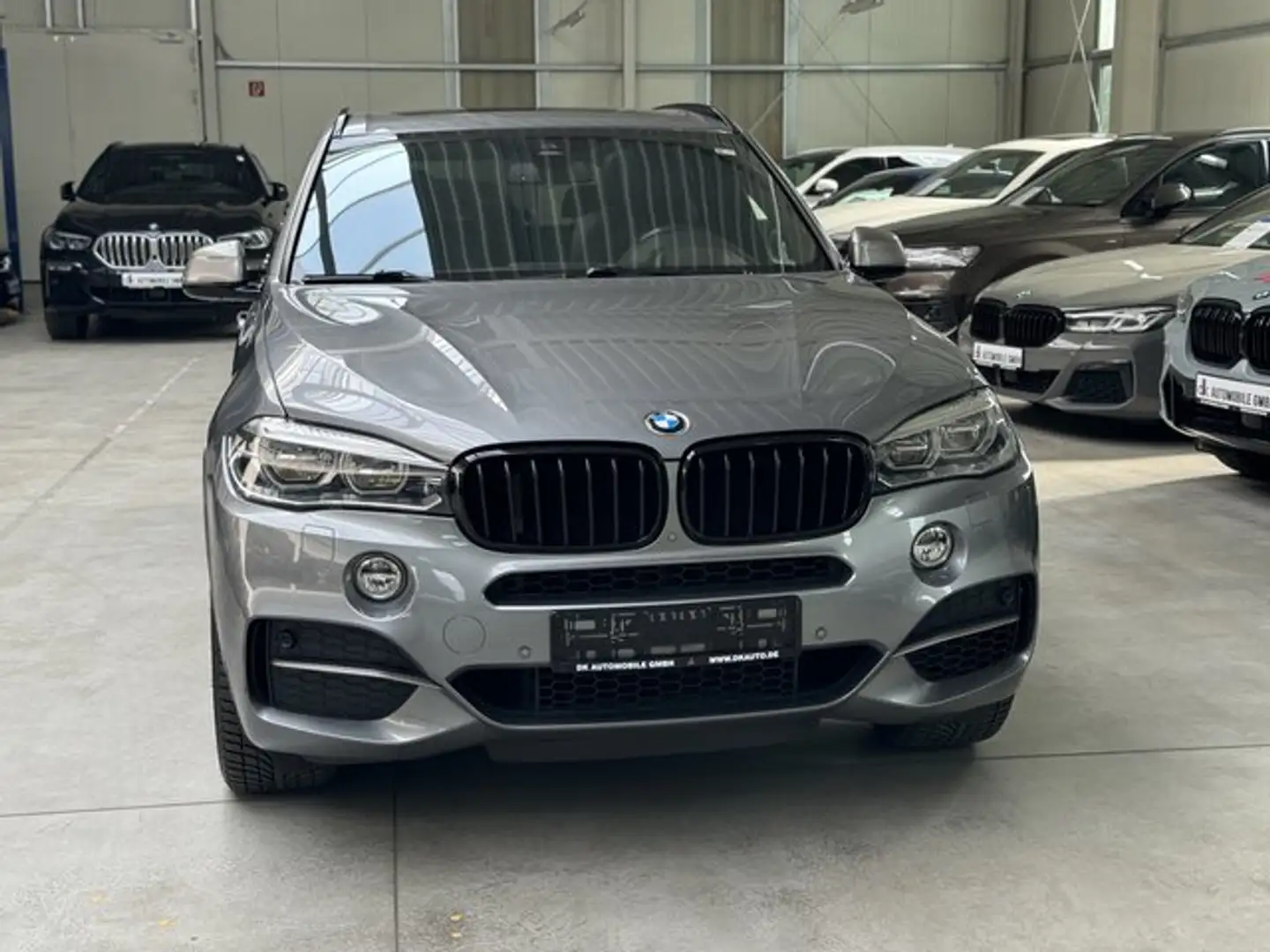 BMW X5 M50d Sport-Aut.///M SPORT/HARMAN/KAMERA/HUD/ Grijs - 2