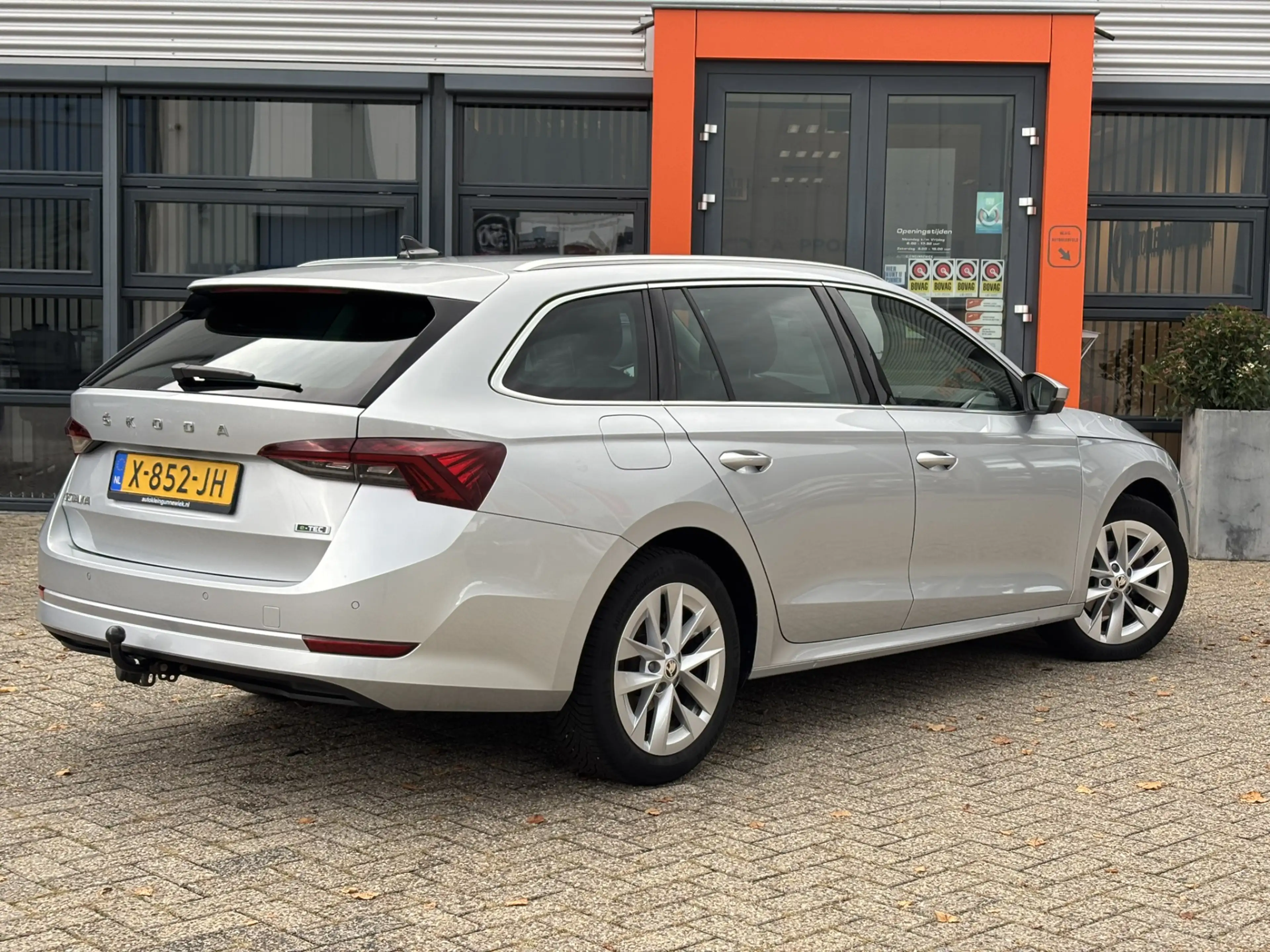Skoda Octavia Combi 1.0 e-TSI Business Edition Plus / Trekhaak / — photo 13