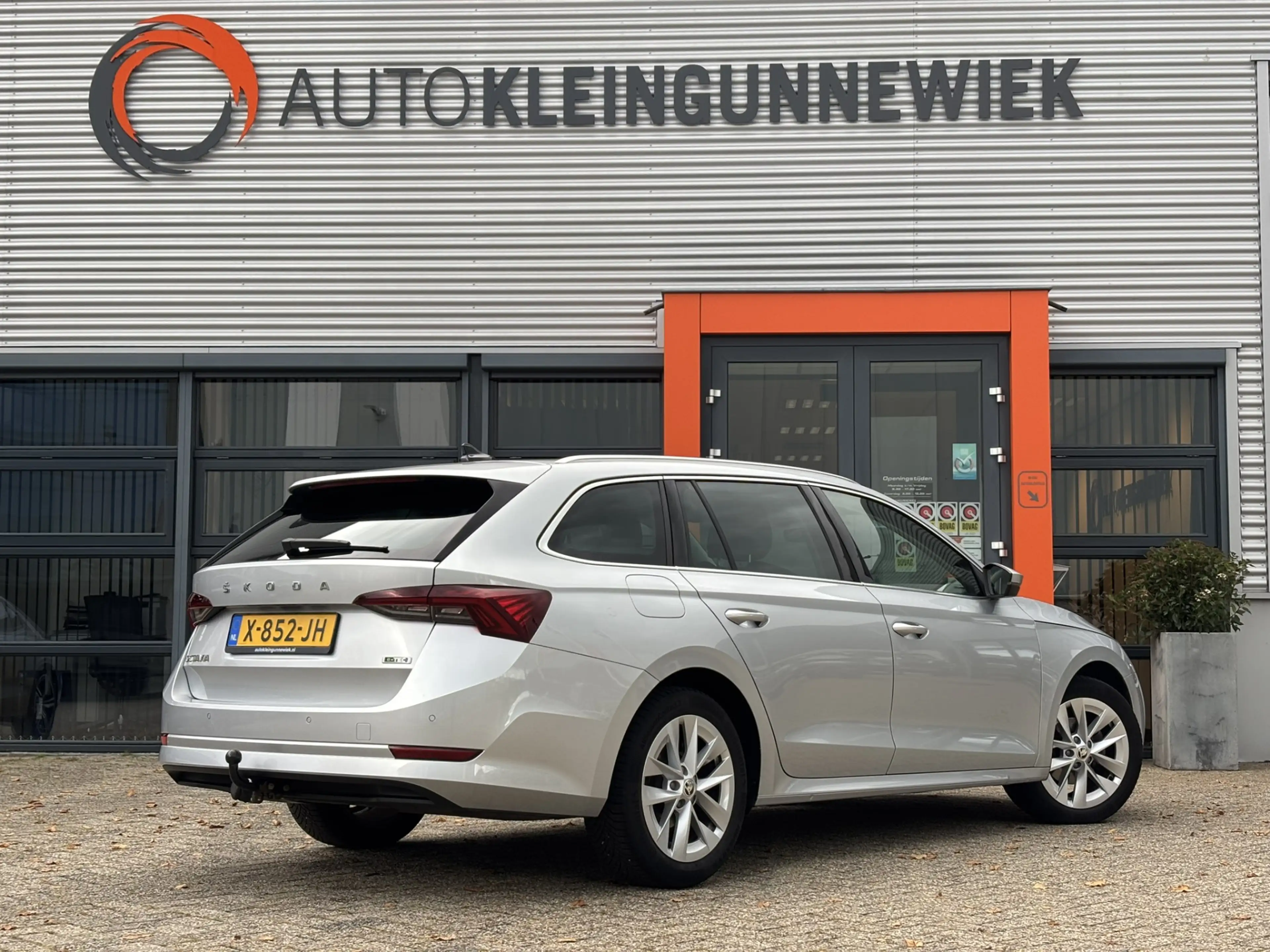 Skoda Octavia Combi 1.0 e-TSI Business Edition Plus / Trekhaak / — photo 3