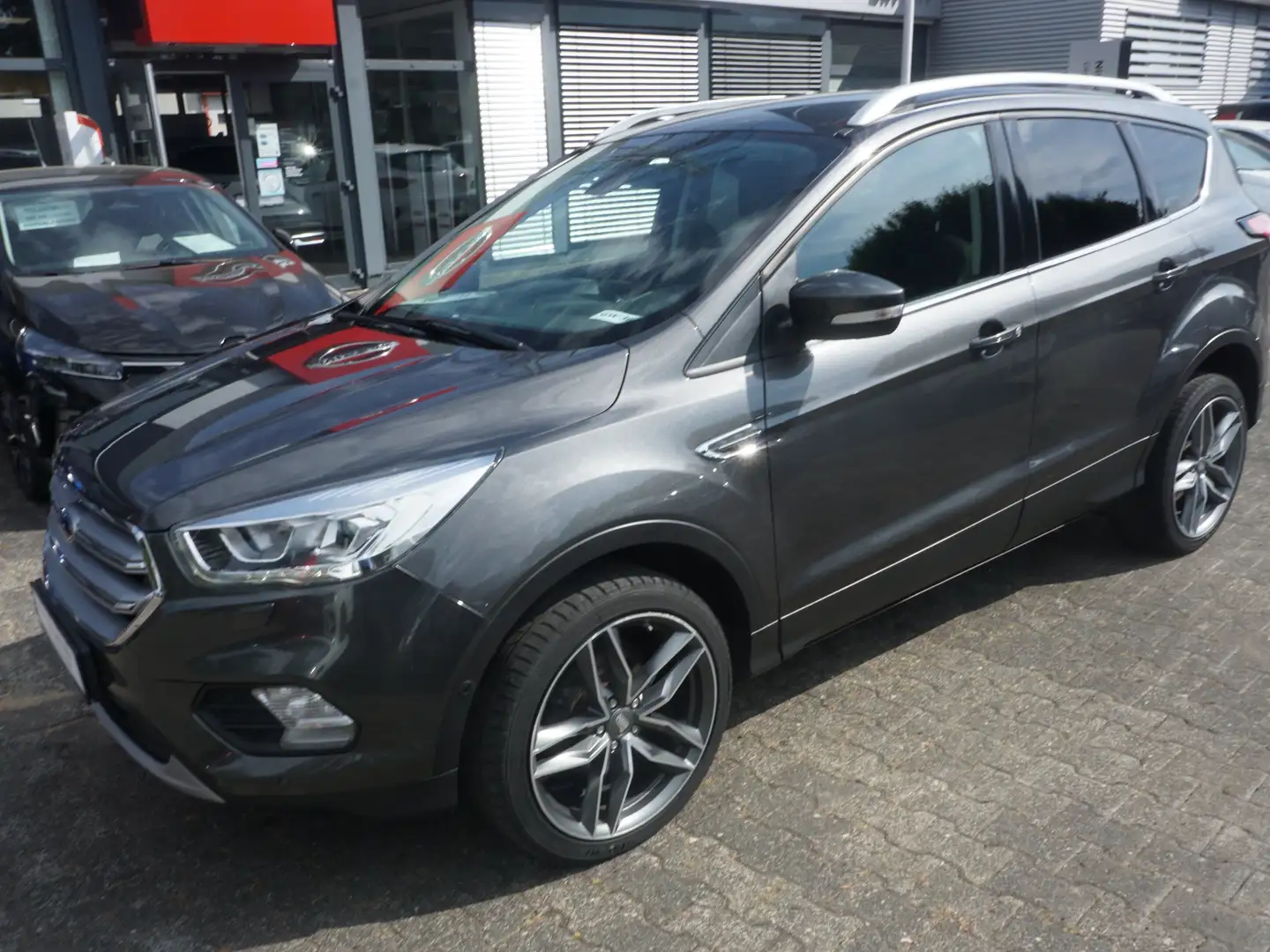 Ford Kuga 1.5 EcoBoost*NAVI*AHK*SHZ*FSH*RFK* Szary - 1