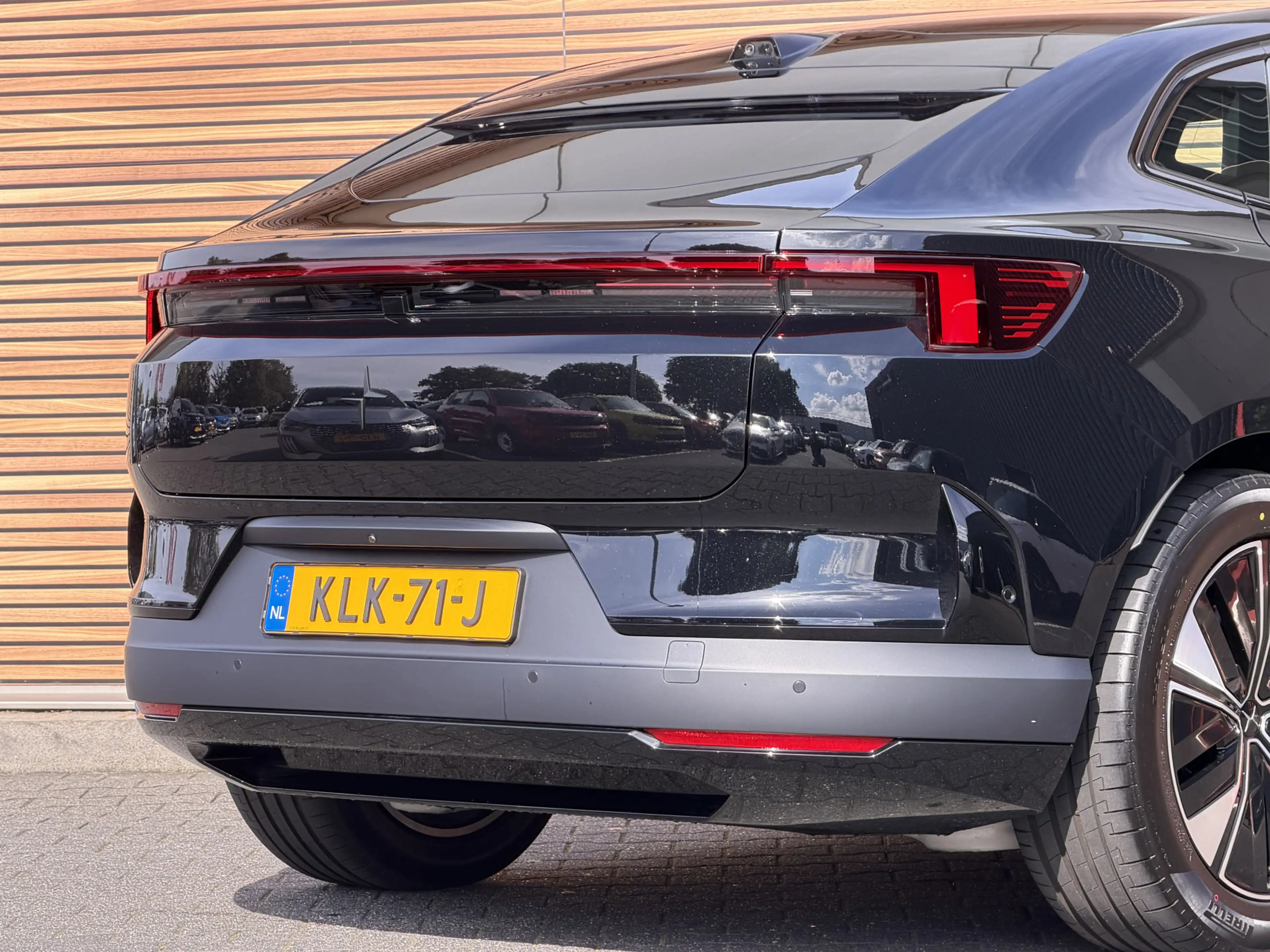 Polestar 4 Long Range Single motor 100 kWh Navigatie / Panora — photo 11