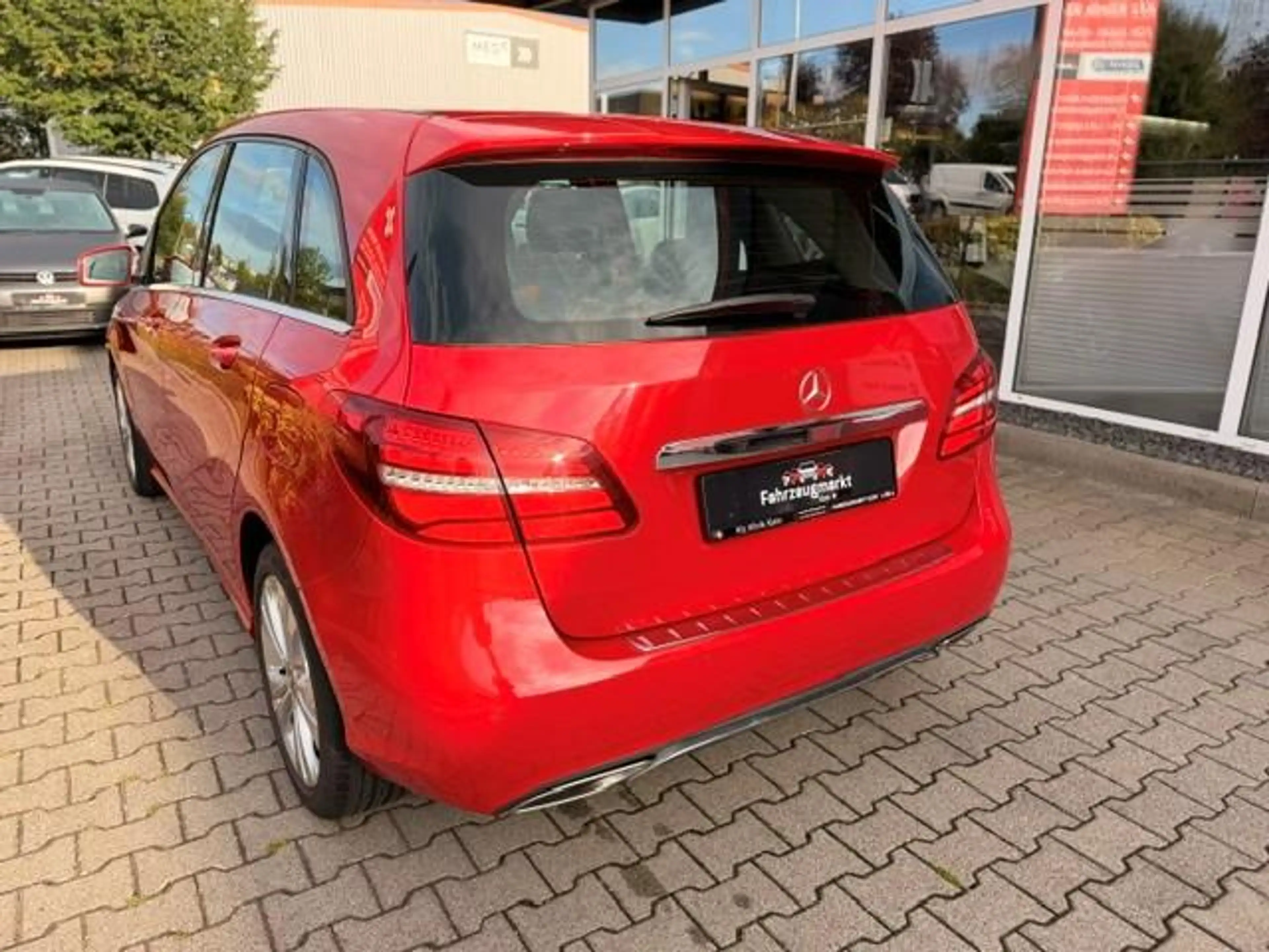 Mercedes-Benz B 180 B 180 Urban Style Edition 8 fach Bereift — photo 3
