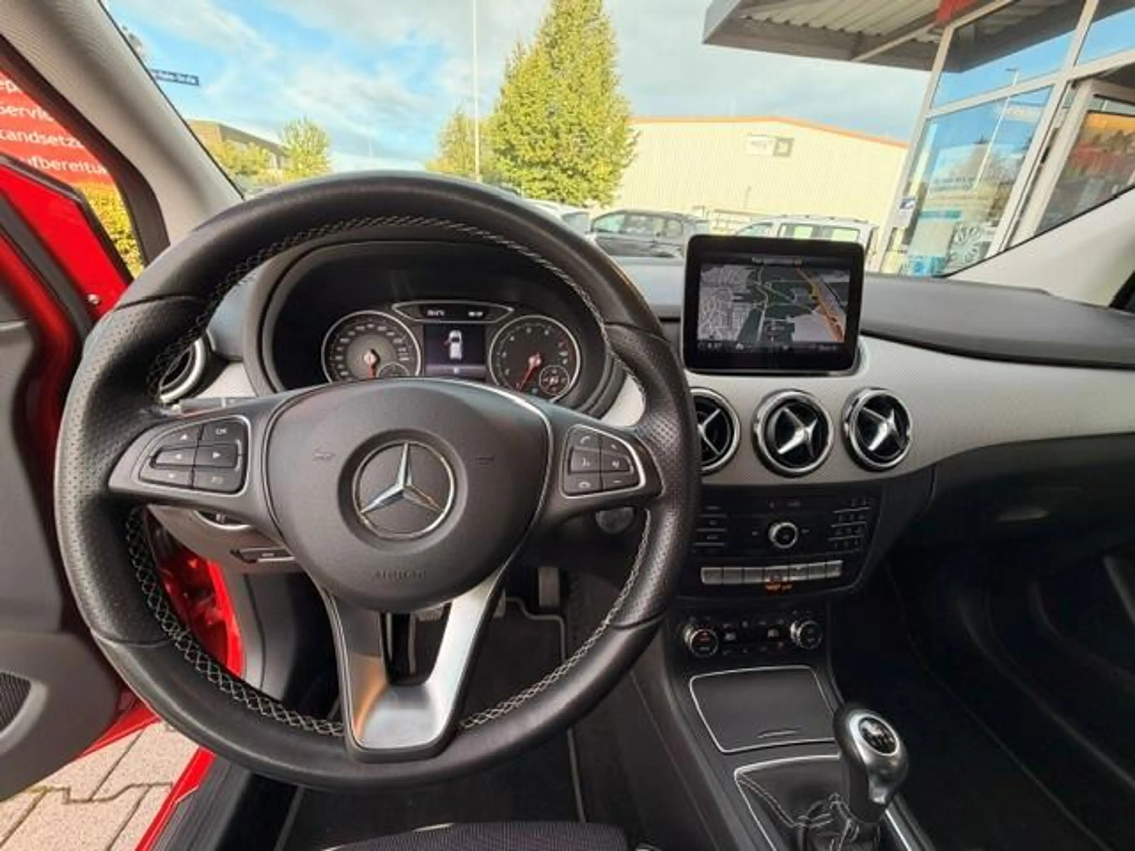 Mercedes-Benz B 180 B 180 Urban Style Edition 8 fach Bereift — photo 12