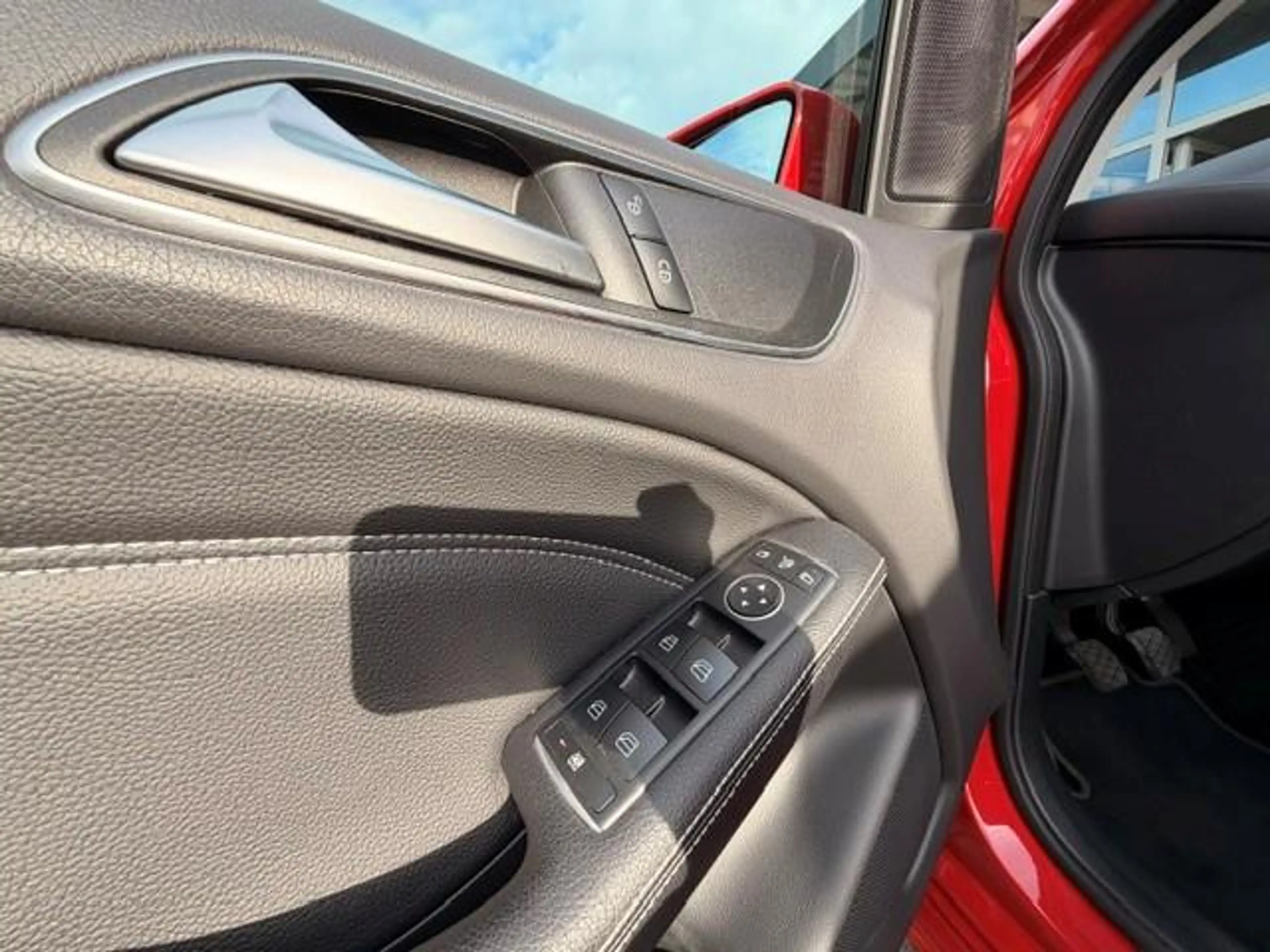 Mercedes-Benz B 180 B 180 Urban Style Edition 8 fach Bereift — photo 15