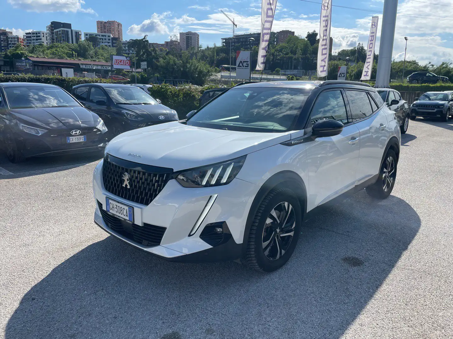 Peugeot 2008 BlueHDi 130 S&S EAT8 GT Pack Blanc - 1