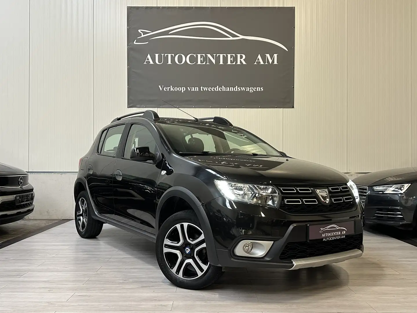 Dacia Sandero Stepway TCe 90 Anniversary * CAMERA * CRUISE * Noir - 1