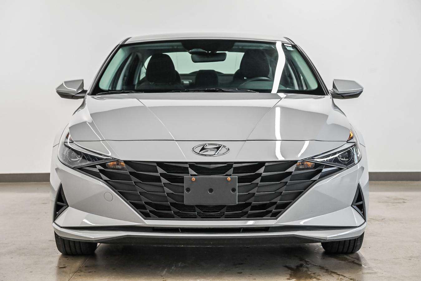 2023 Hyundai Elantra Preferred MAGS+SIEGES/VOLANT CHAUFF+CARPLAY — снимка 1