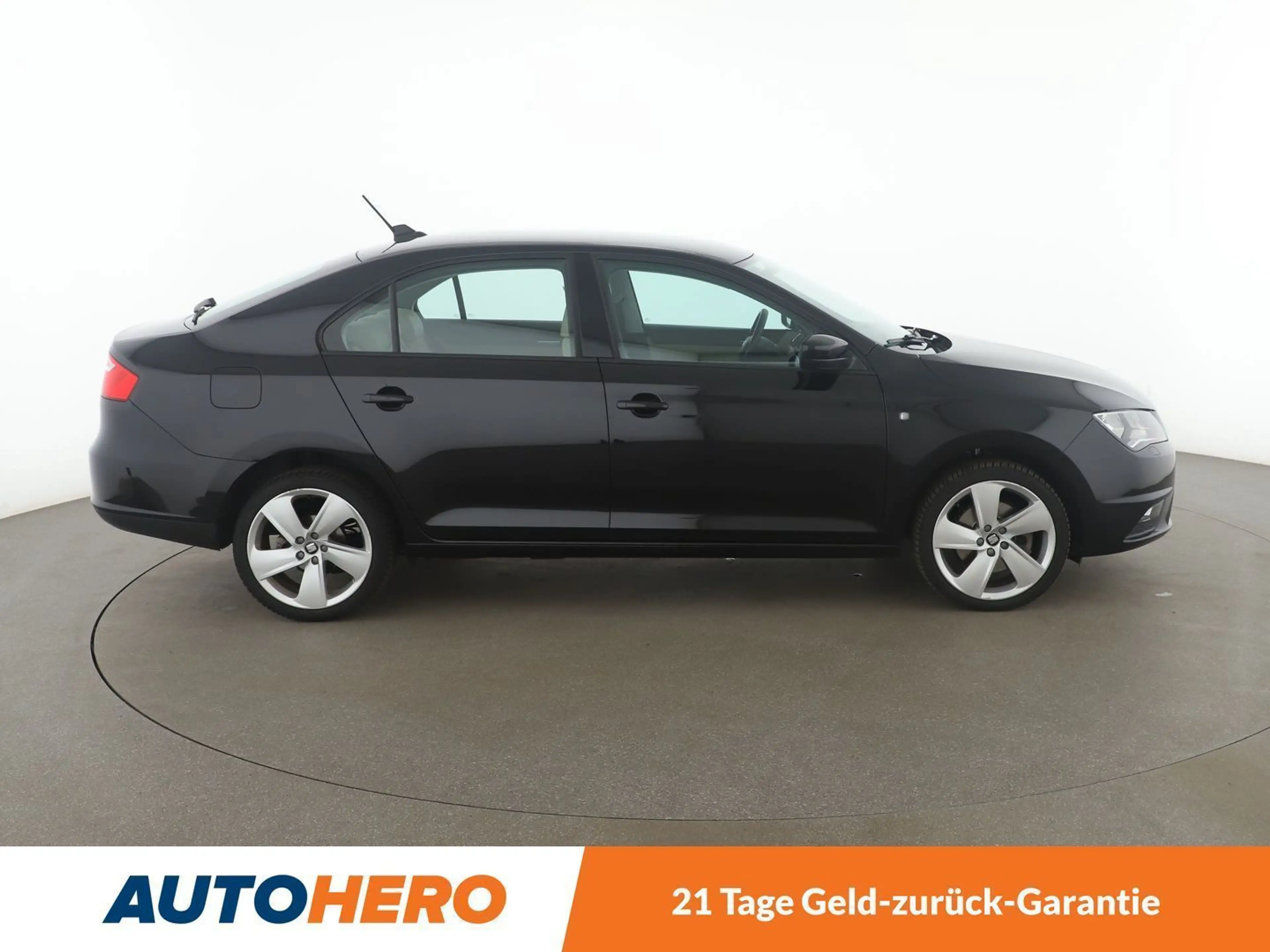 SEAT Toledo 1.4 TSI Sun Aut.*NAVI*PDC*TEMPO*SHZ*ALU* — photo 11