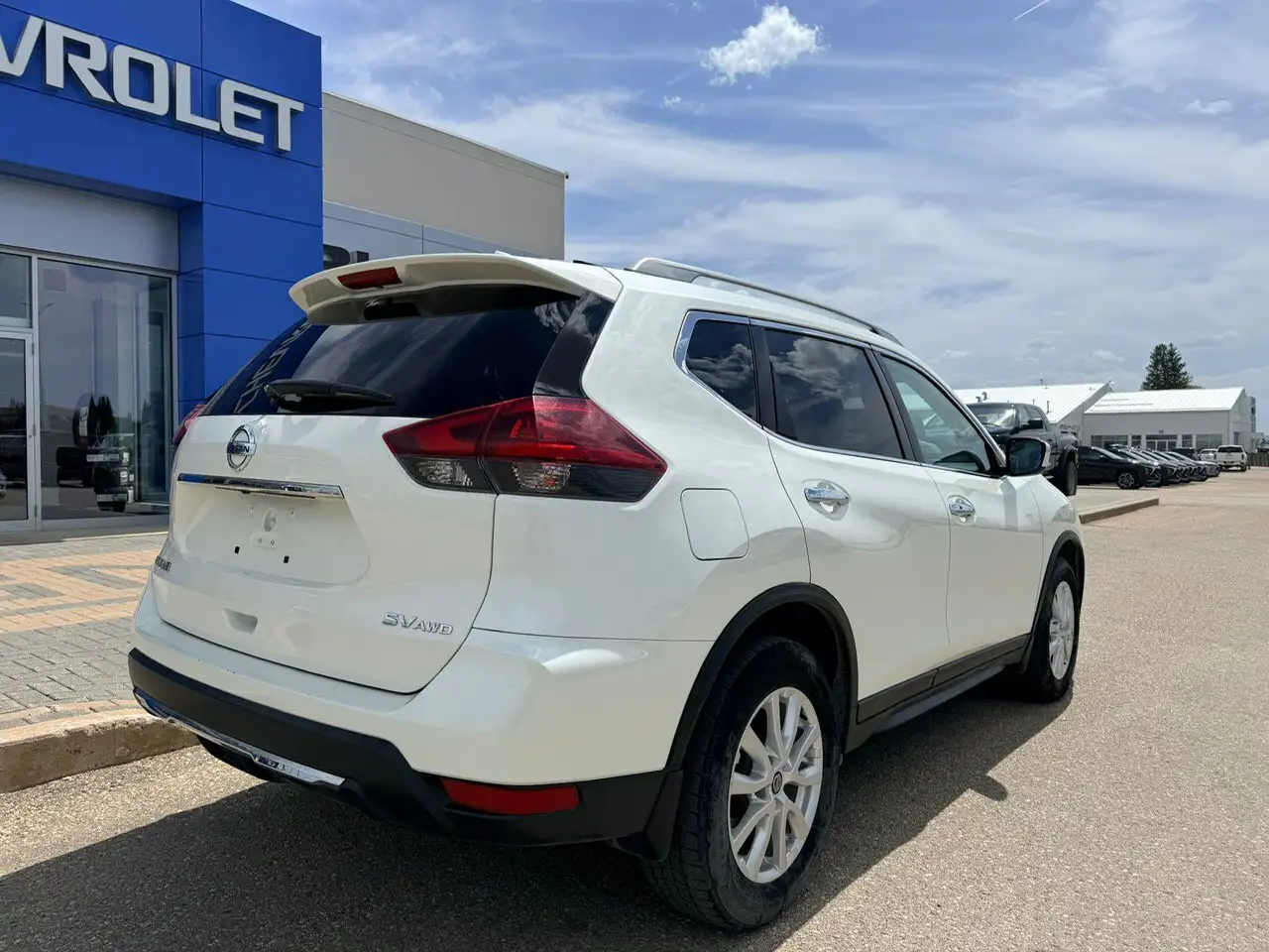 Nissan Rogue снимка Nissan Rogue