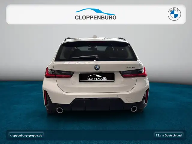 BMW 3 Series view 4
