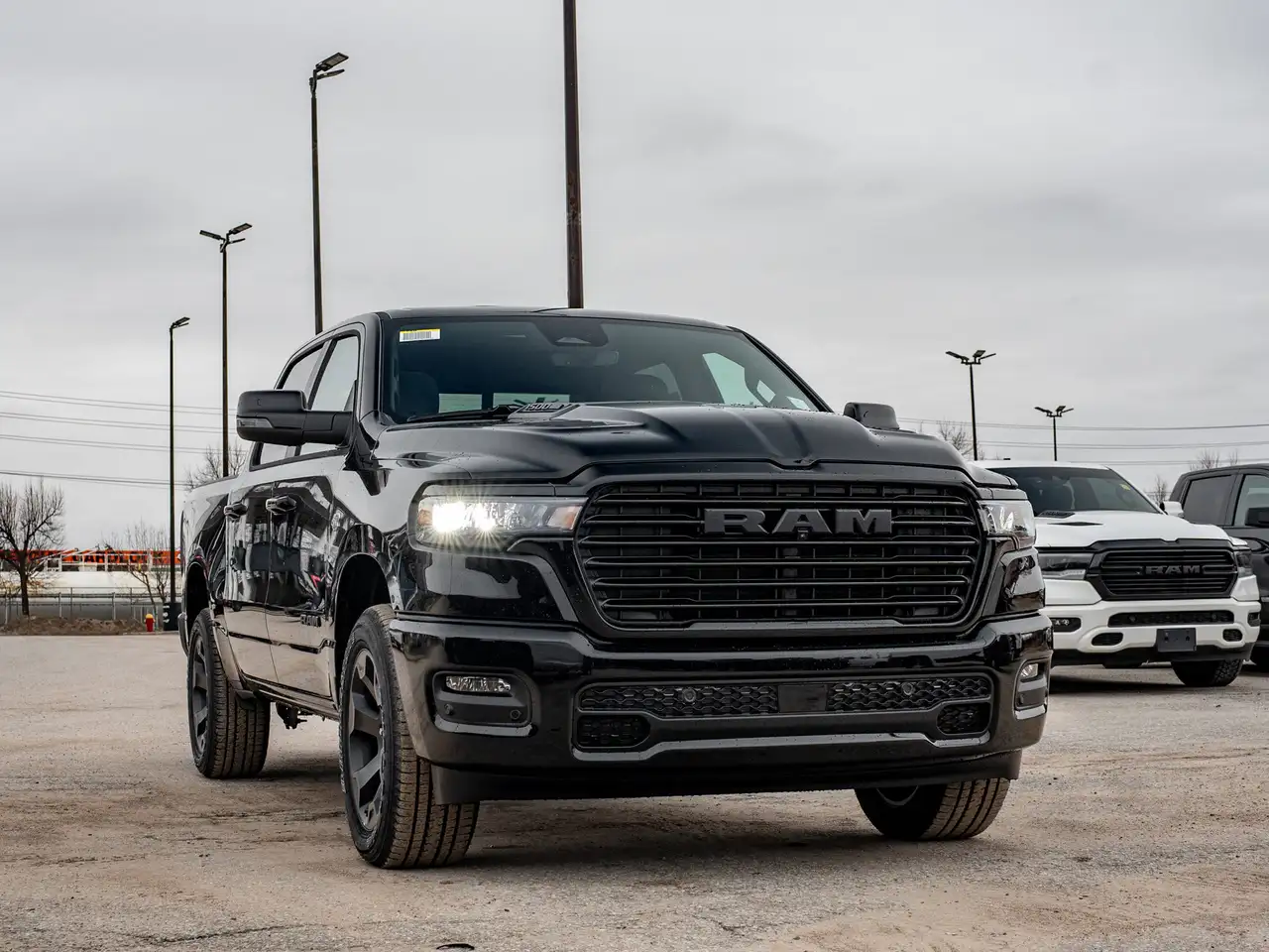RAM 1500 снимка RAM 1500
