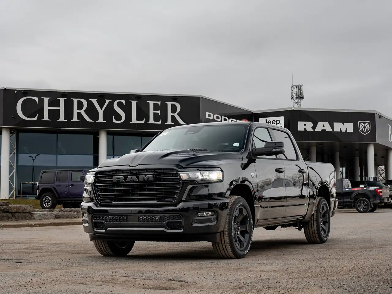 RAM 1500 снимка RAM 1500