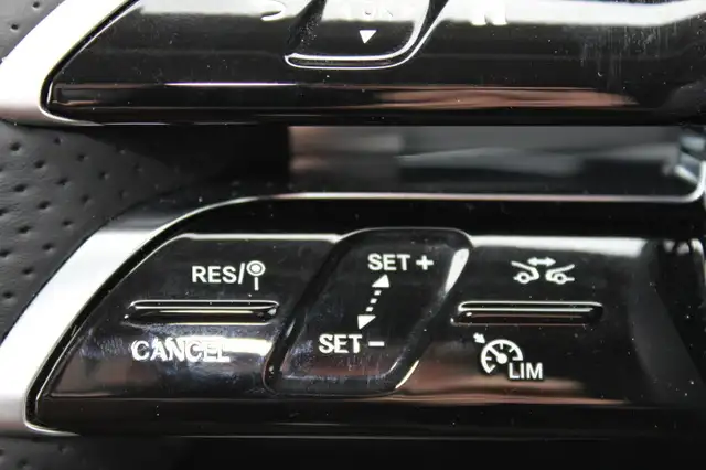 Mercedes-Benz GLC 220 d 4MATIC Aut. AMG-Line*AHK*Adaptiver Tempomat Ansicht 15