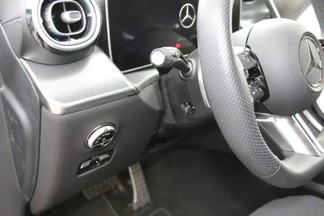 Mercedes-Benz GLC 220 d 4MATIC Aut. AMG-Line*AHK*Adaptiver Tempomat Ansicht 9