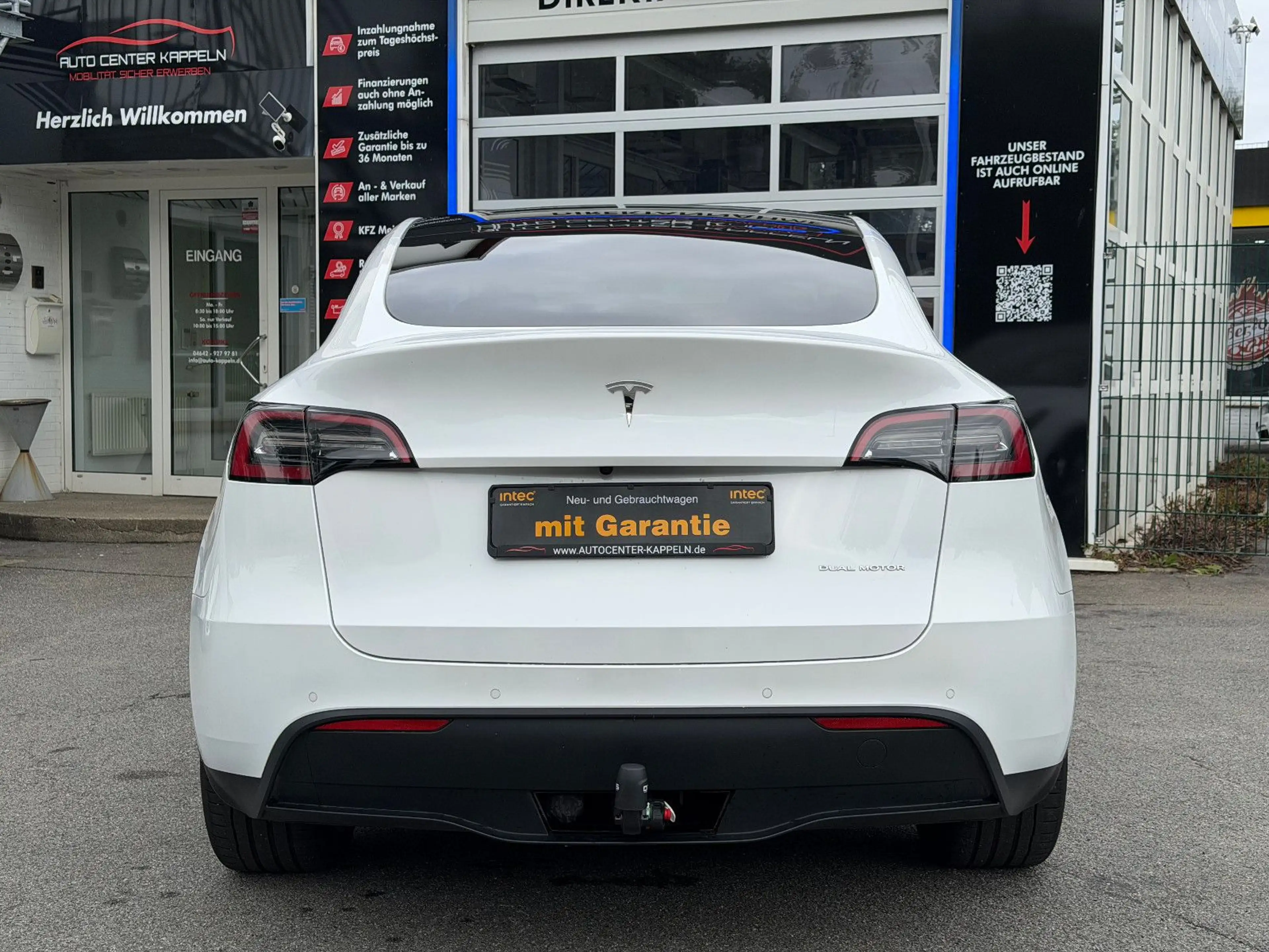 Tesla Model Y Long Range Dual AWD (Wärmepumpe-AHK) — photo 7