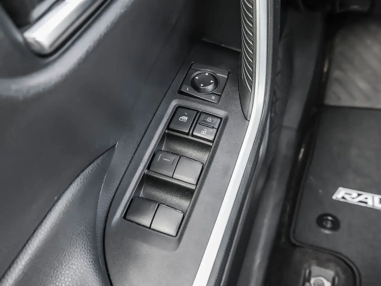 Toyota RAV 4 fotografie Toyota RAV 4