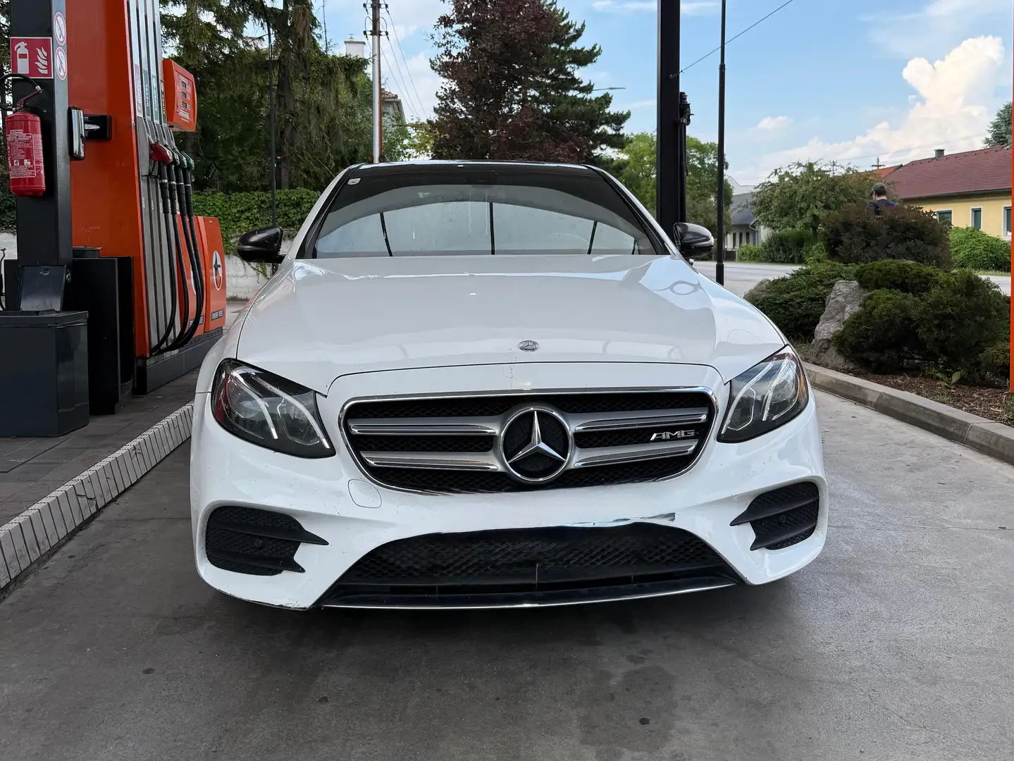 Mercedes-Benz E 220 E 220 d 9G-TRONICAMG Line Weiß - 2