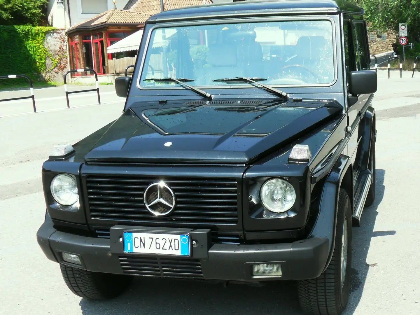 Mercedes-Benz G 300 td SW corto auto Fekete - 2