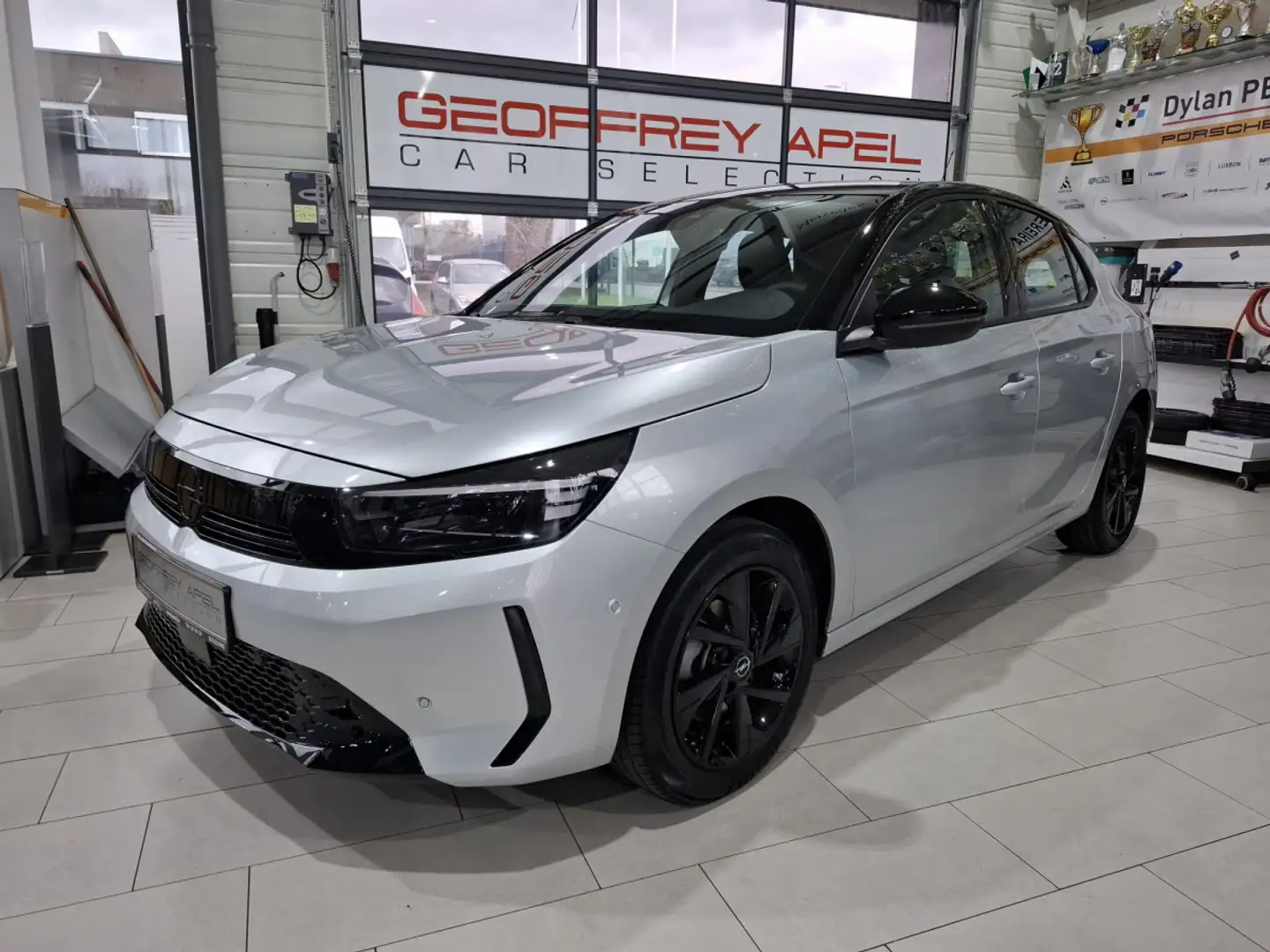 Opel Corsa 1.2 TURBO 101 GS, LED, VIRTUAL, KAMERA, CARPLAY,TE Grau - 1