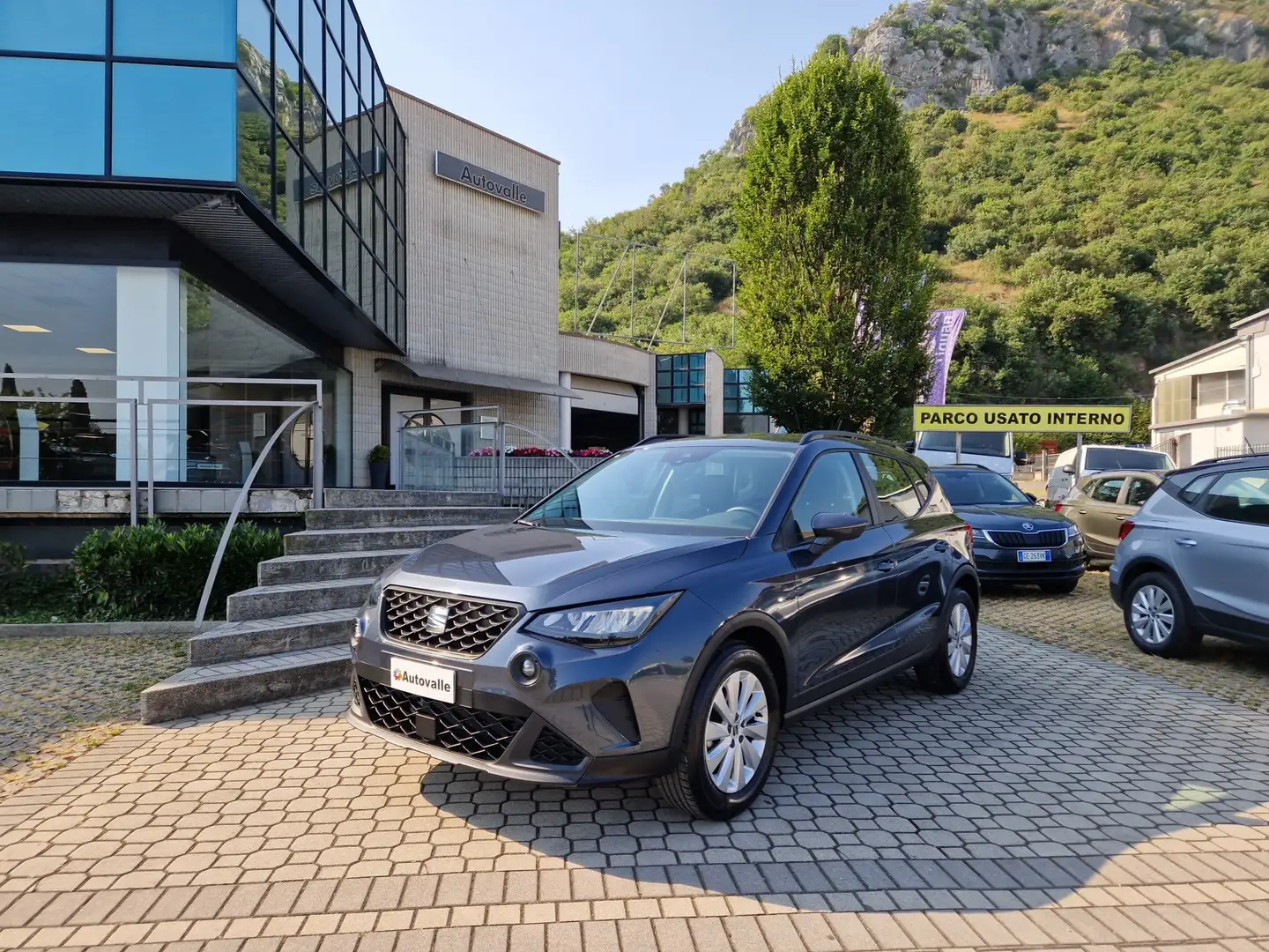 SEAT Arona 1.0 EcoTSI Style Grijs - 1