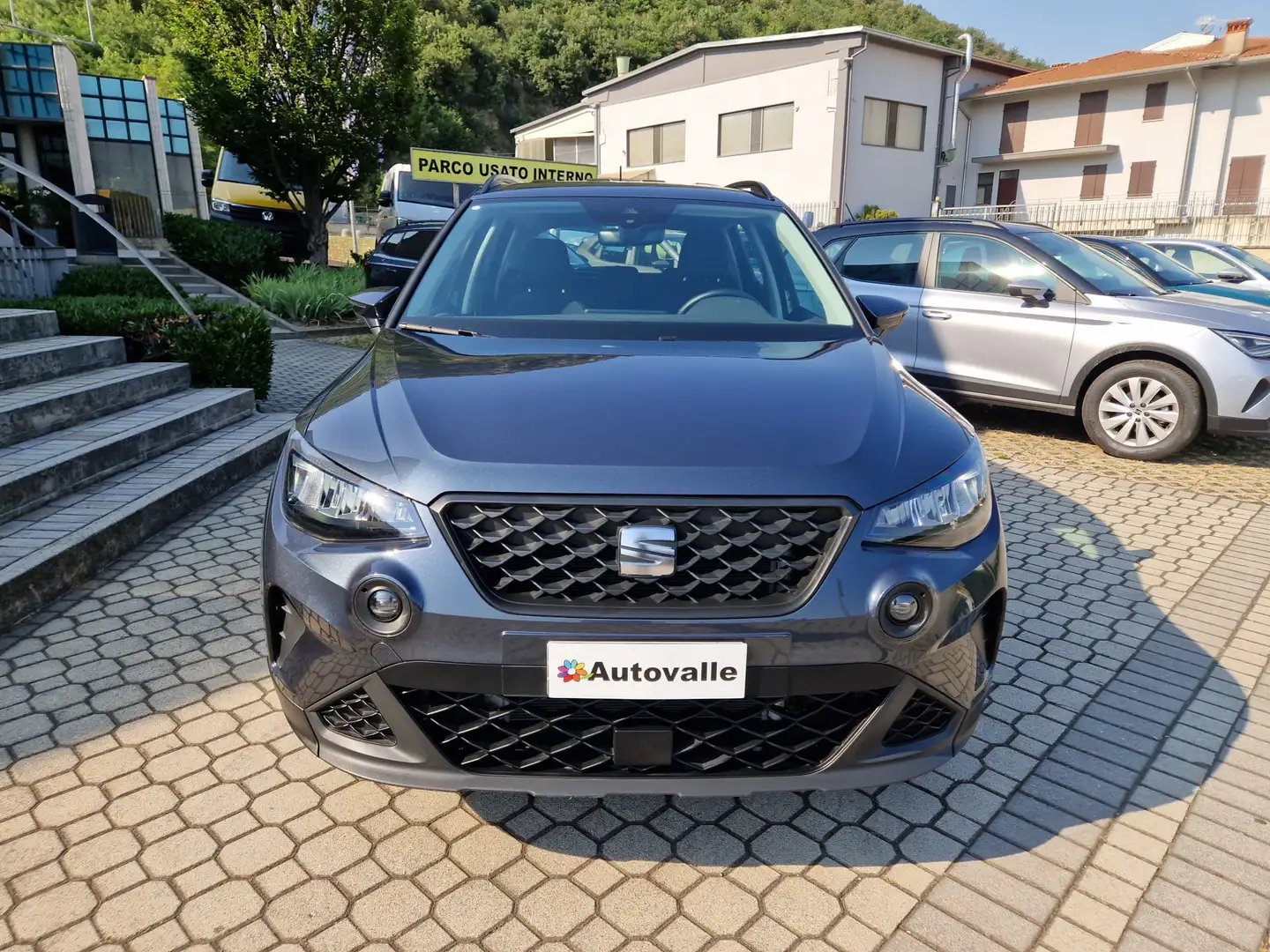 SEAT Arona 1.0 EcoTSI Style Grijs - 2