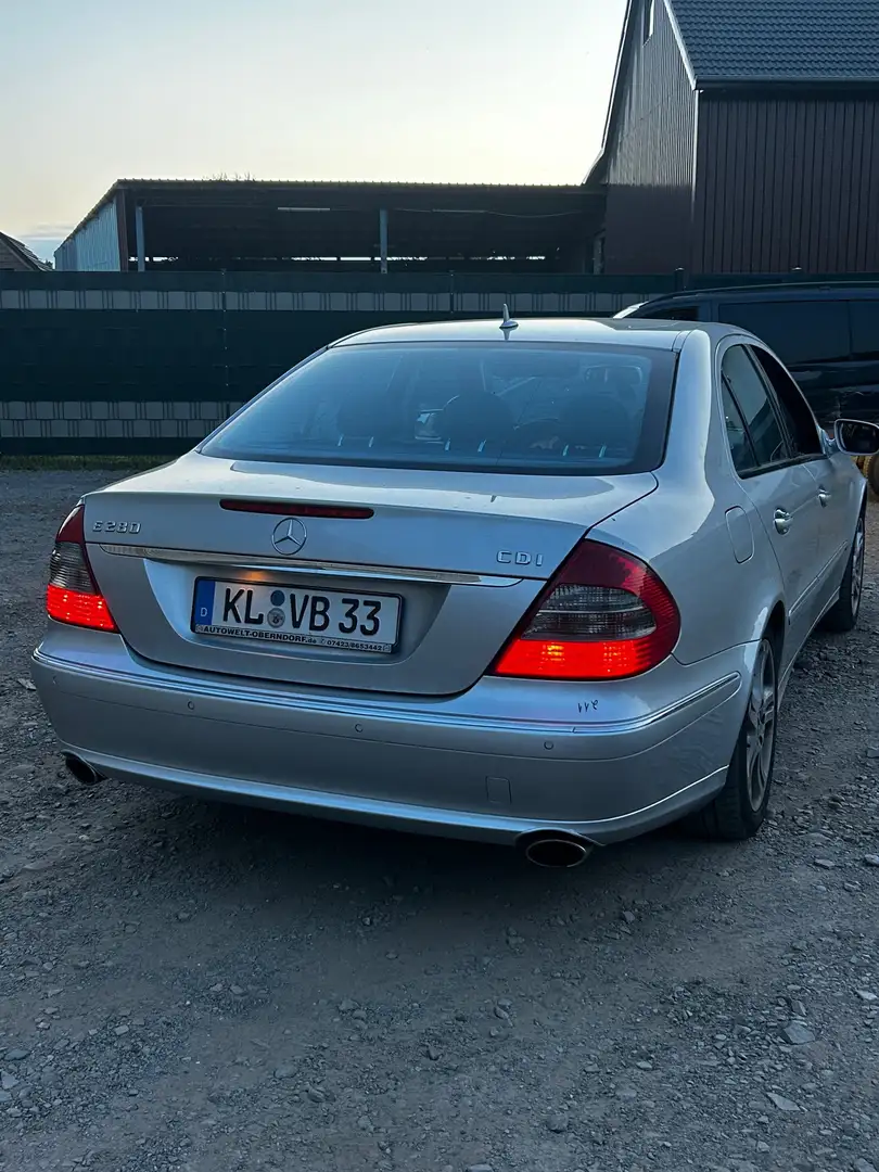 Mercedes-Benz E 280 CDI 7G-TRONIC Avantgarde - 2