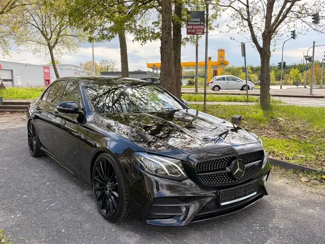 Mercedes-Benz E 53 AMG Limousine  4Matic+ Night Paket + EU6