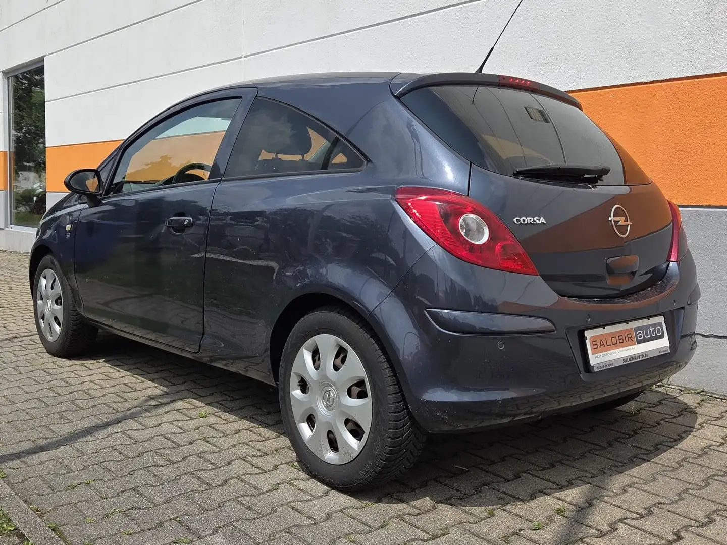 Opel Corsa D 1.4 Edition "111 Jahre"  Klima SHZ Tempo - 2