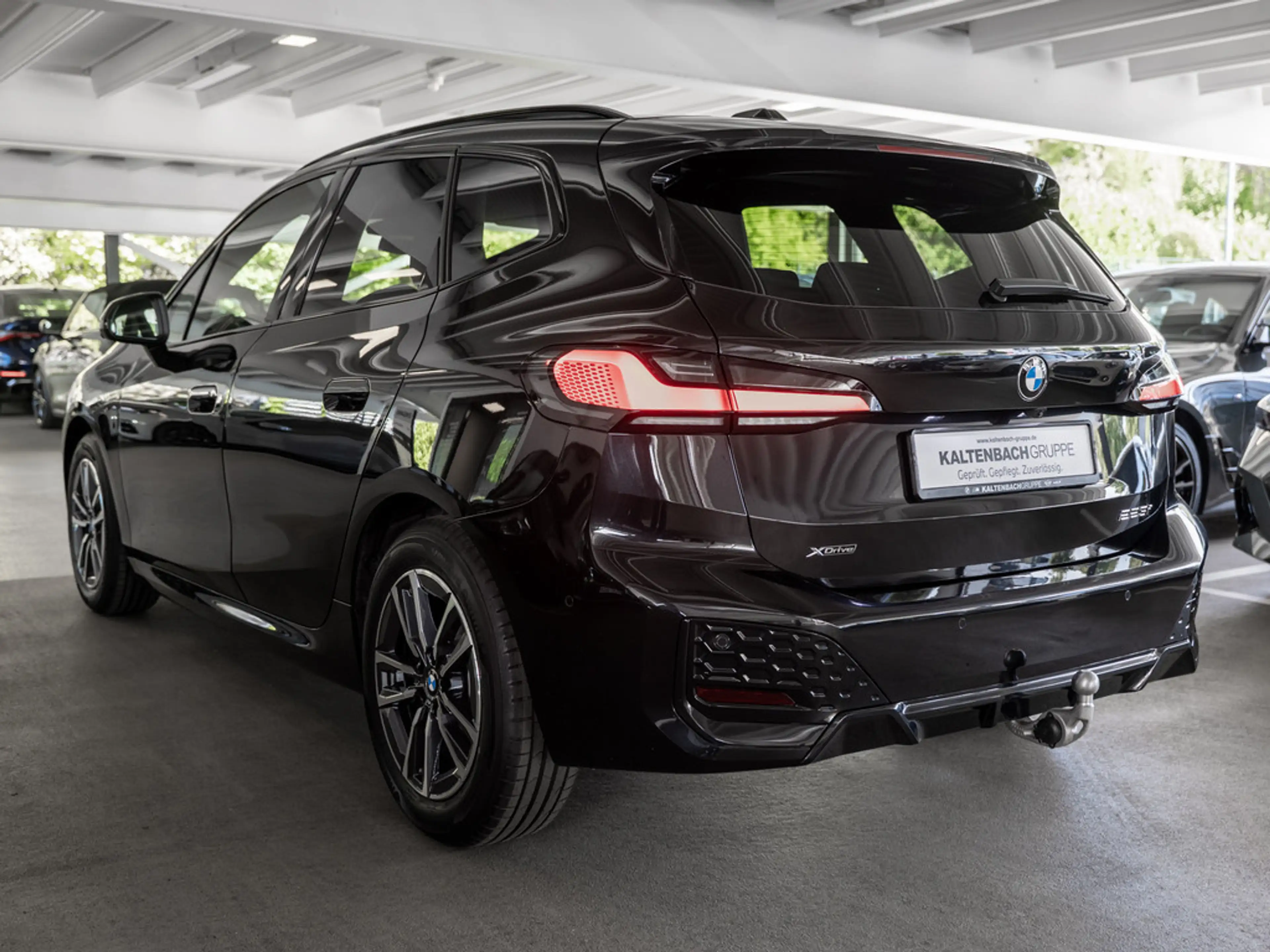 BMW 223 Active Tourer xDrive M-Sport PANO AHK HUD — photo 10