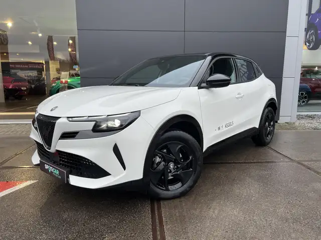 Alfa Romeo Junior Ibrida 145PK