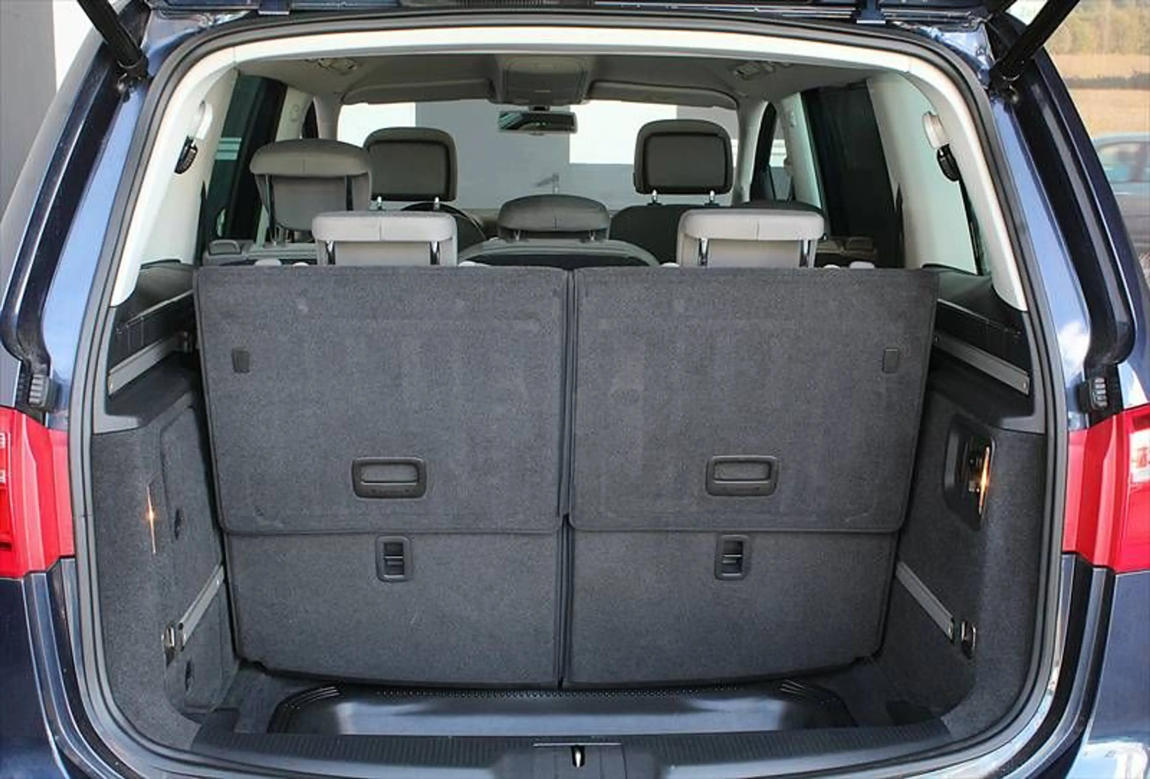 SEAT Alhambra 2,0 TDI Style Ecomotive 7-Sitzer AHK — photo 11