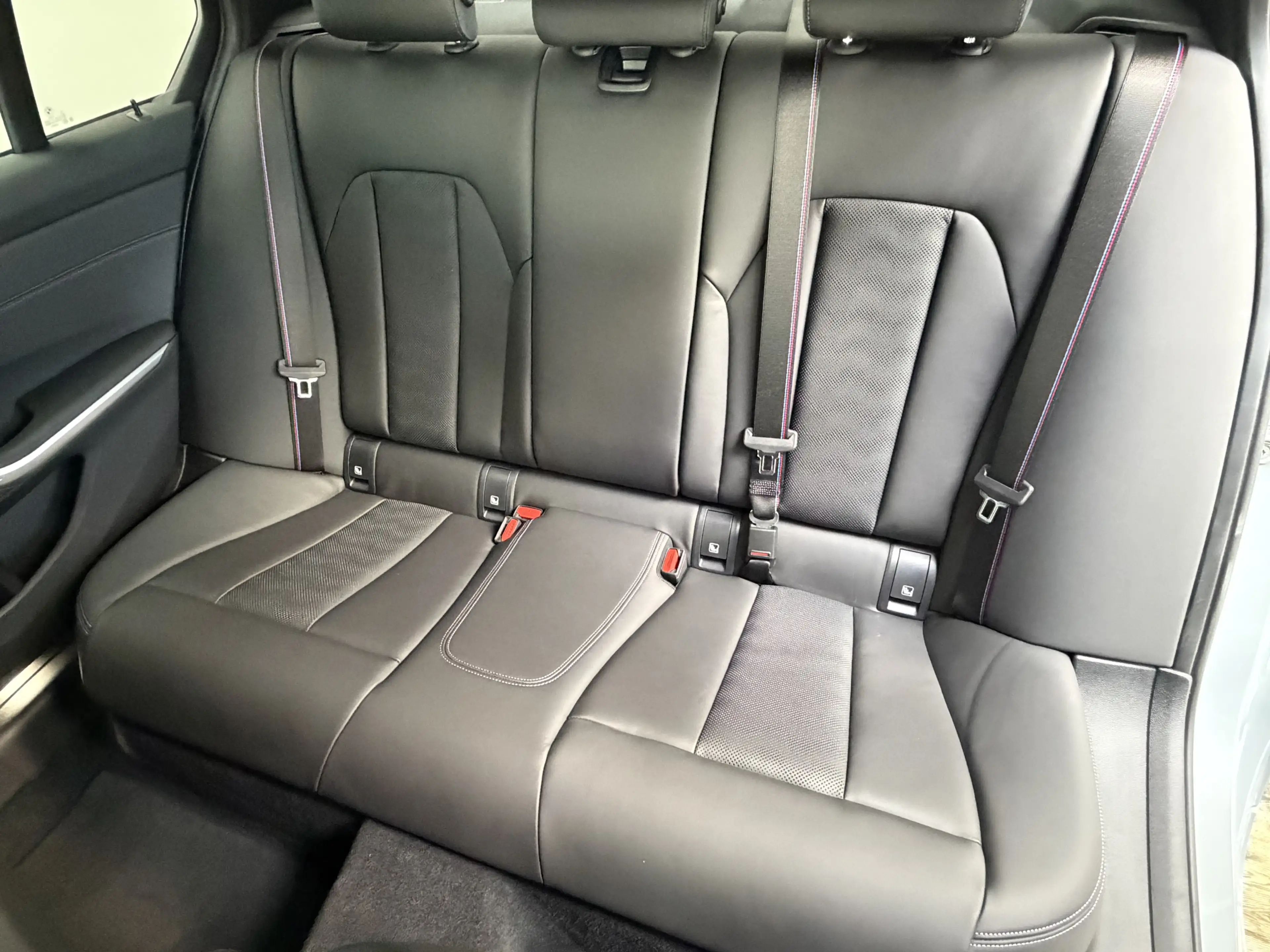 BMW M3 Comp xDr Sitzlüftung Carbon ACC 360° — photo 15