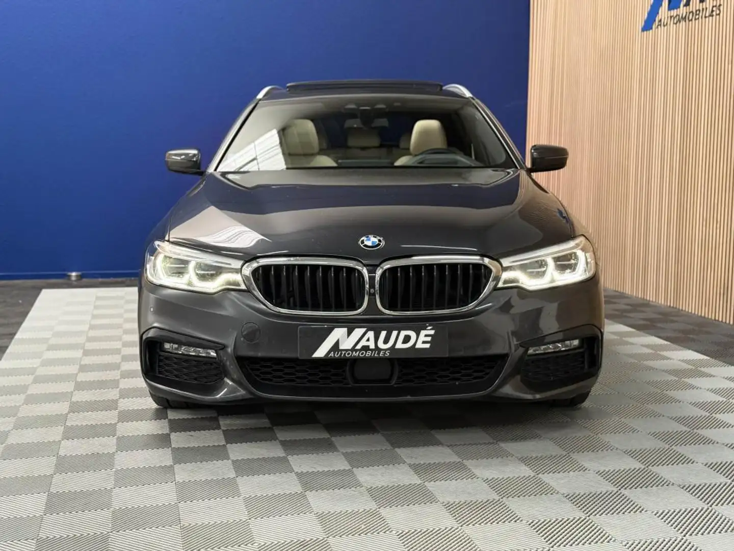 BMW 540 G31 540d Touring 3.0D 320 CH Steptronic8 M Sport - Noir - 2