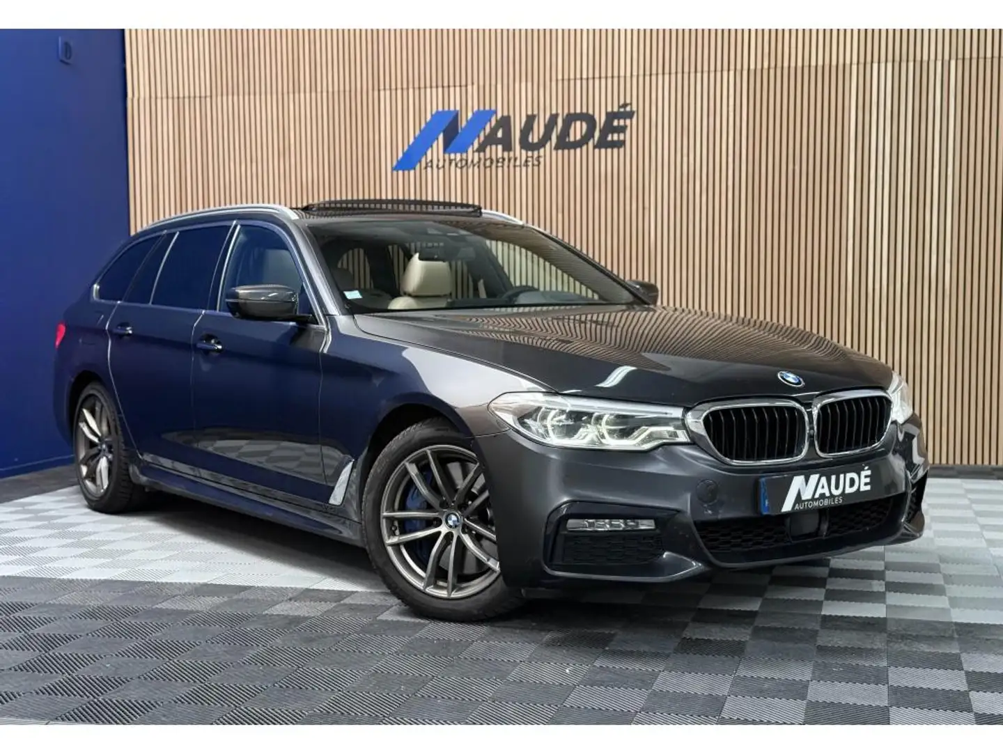 BMW 540 G31 540d Touring 3.0D 320 CH Steptronic8 M Sport - Noir - 1