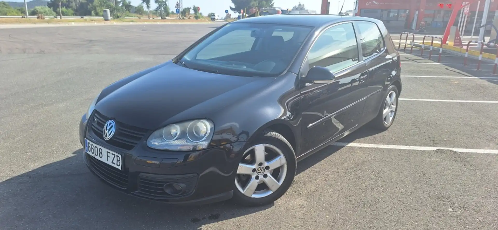 Volkswagen Golf 1.9TDI GT Sport 105 Fekete - 2