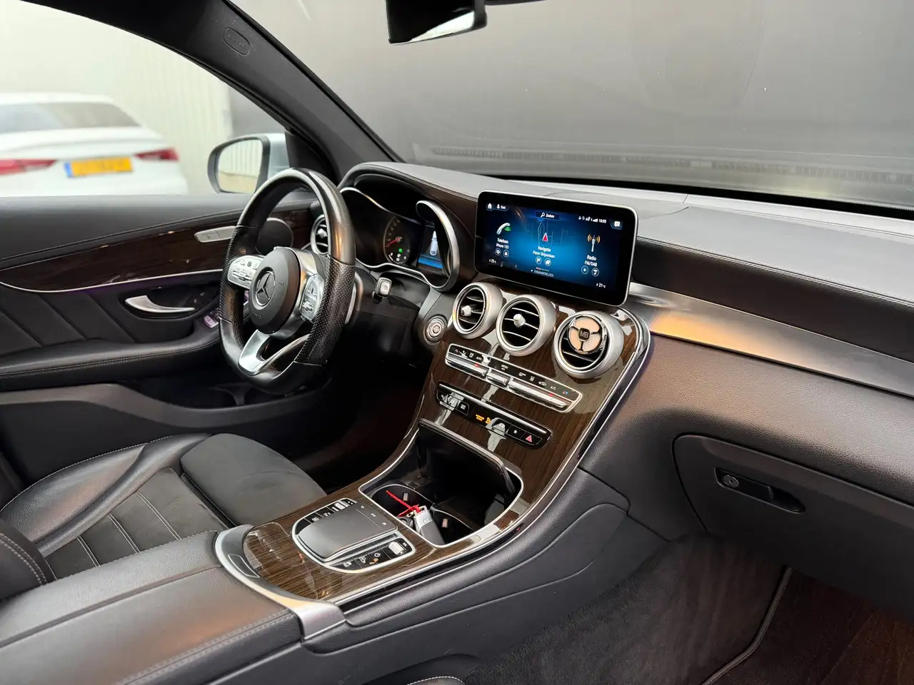 Mercedes-Benz GLC Coupé 300e 4MATIC AMG Pano Carplay Alcantara Hout-, миниатюра 24