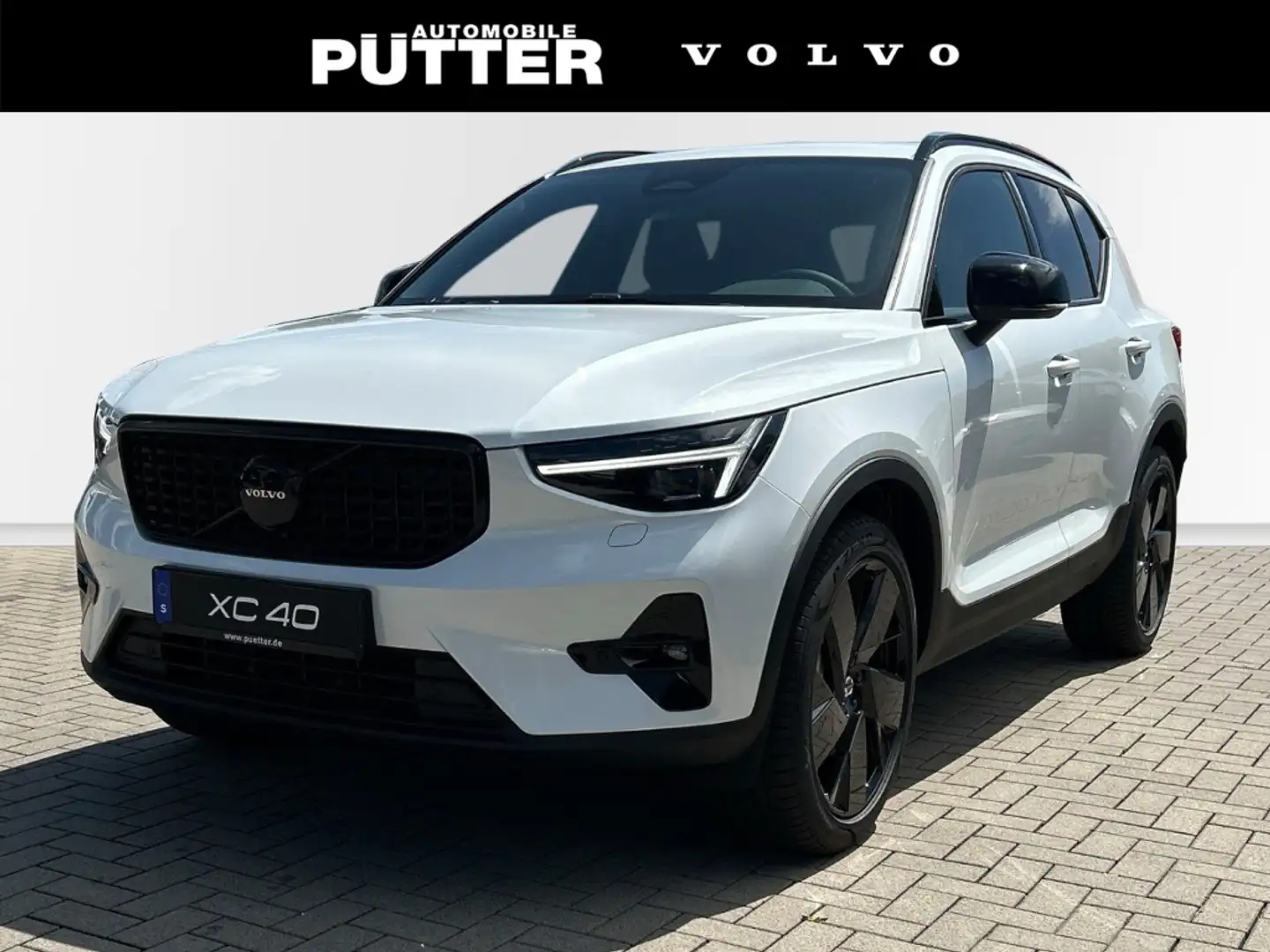 Volvo XC40 B3 Benzin Plus Black Edition 20'' AHK ACC Beheizb. Weiß - 1